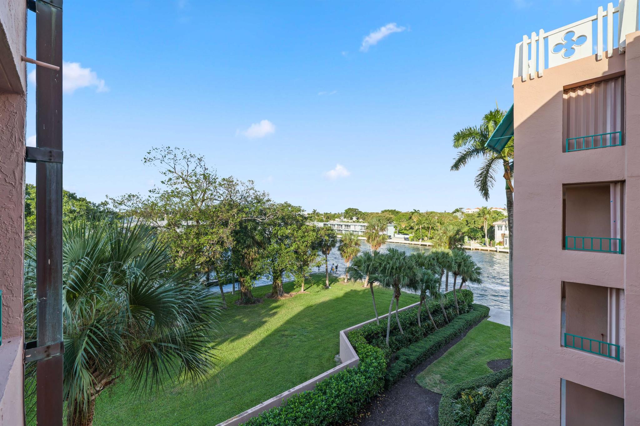 MIZNER COURT CONDO - Residential