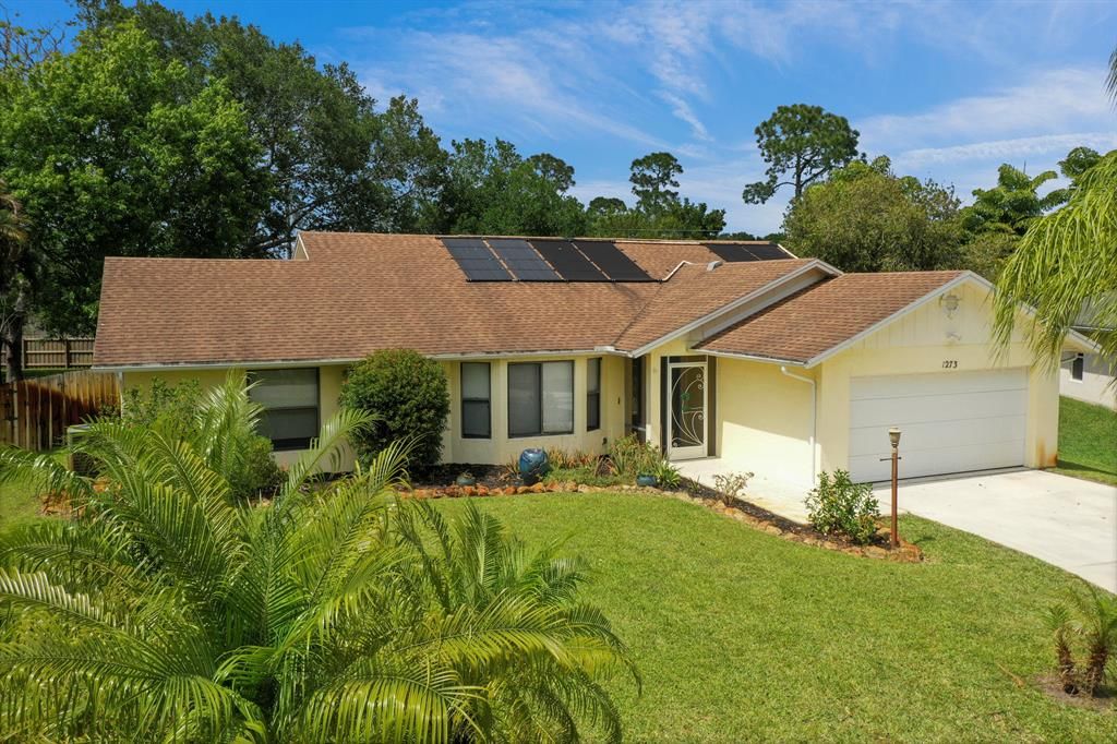 Photo of 1273 SW Albenga Avenue, Port Saint Lucie, FL 34953 (MLS # R10707873)