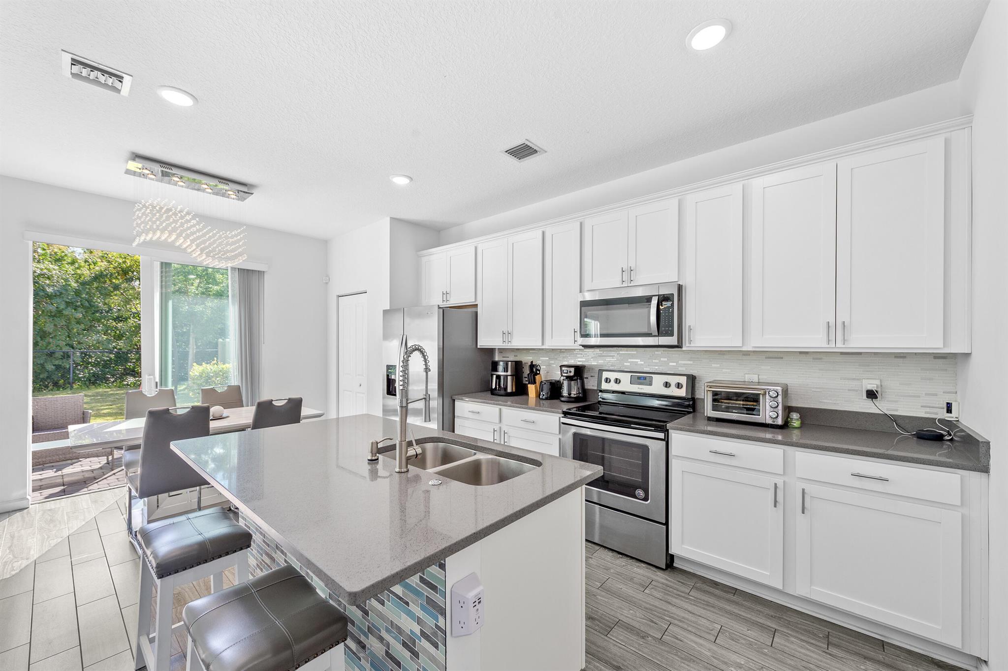 LAKE COVE OF LAKE WORTH - Residential