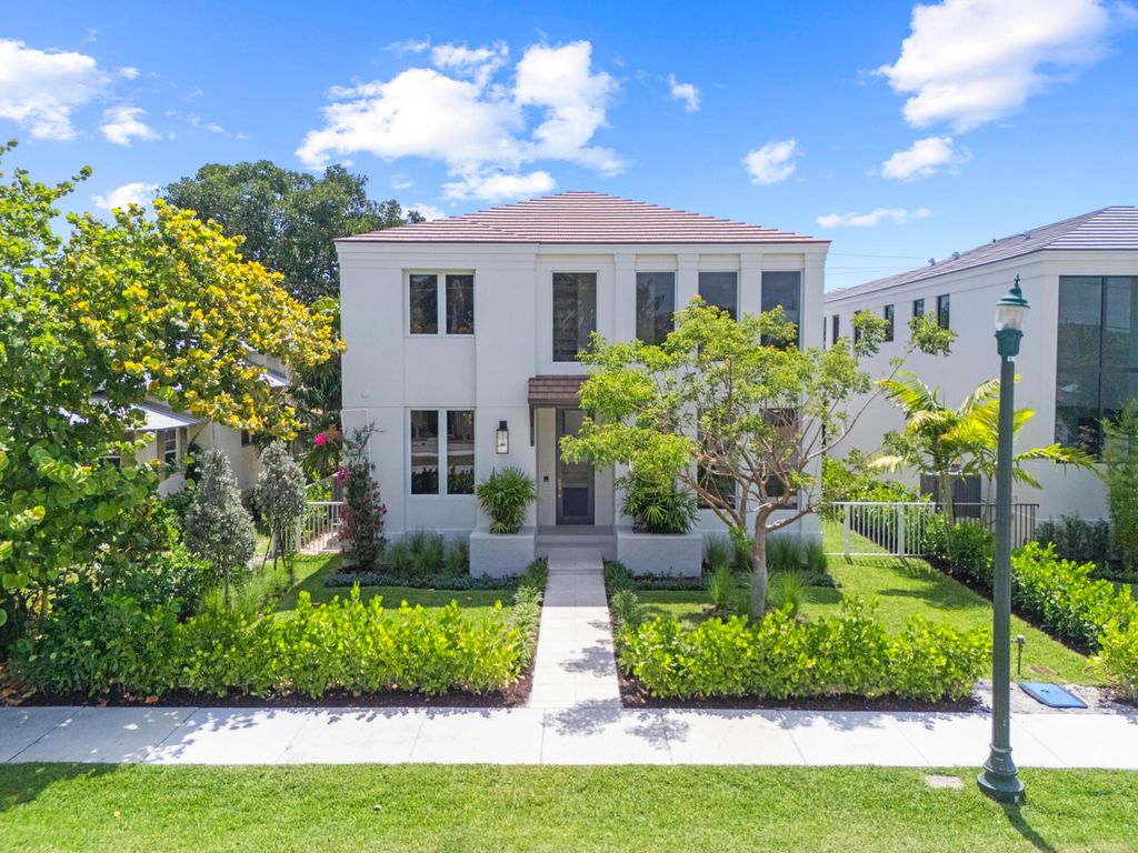 Photo of 519 SE 4th Avenue, Delray Beach, FL 33483 (MLS # B26033262)