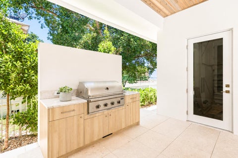 Tiny photo for 519 SE 4th Avenue, Delray Beach, FL 33483 (MLS # B26033262)