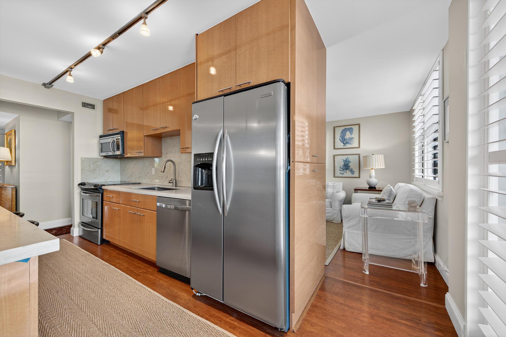 PORTOFINO SOUTH CONDO EST - Residential