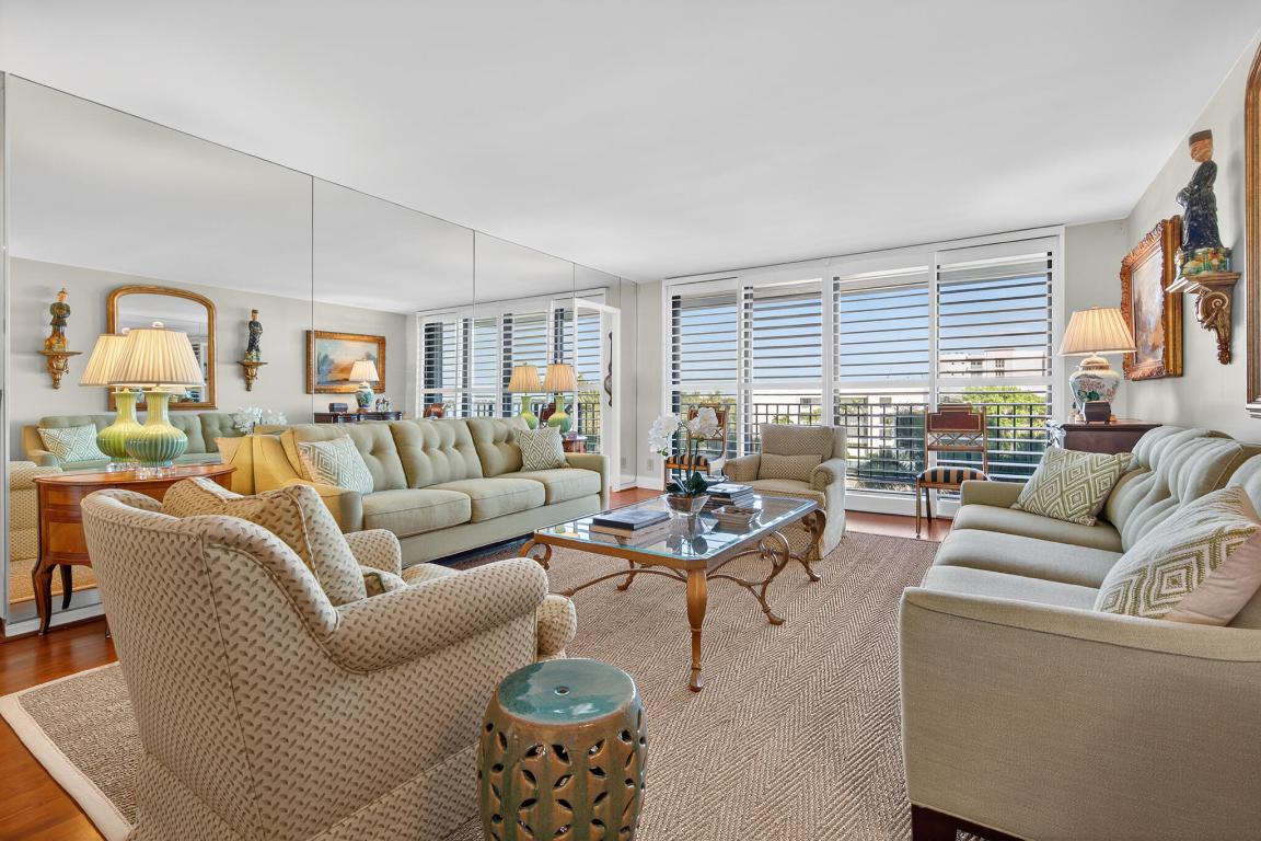 3800 Washington Road 408