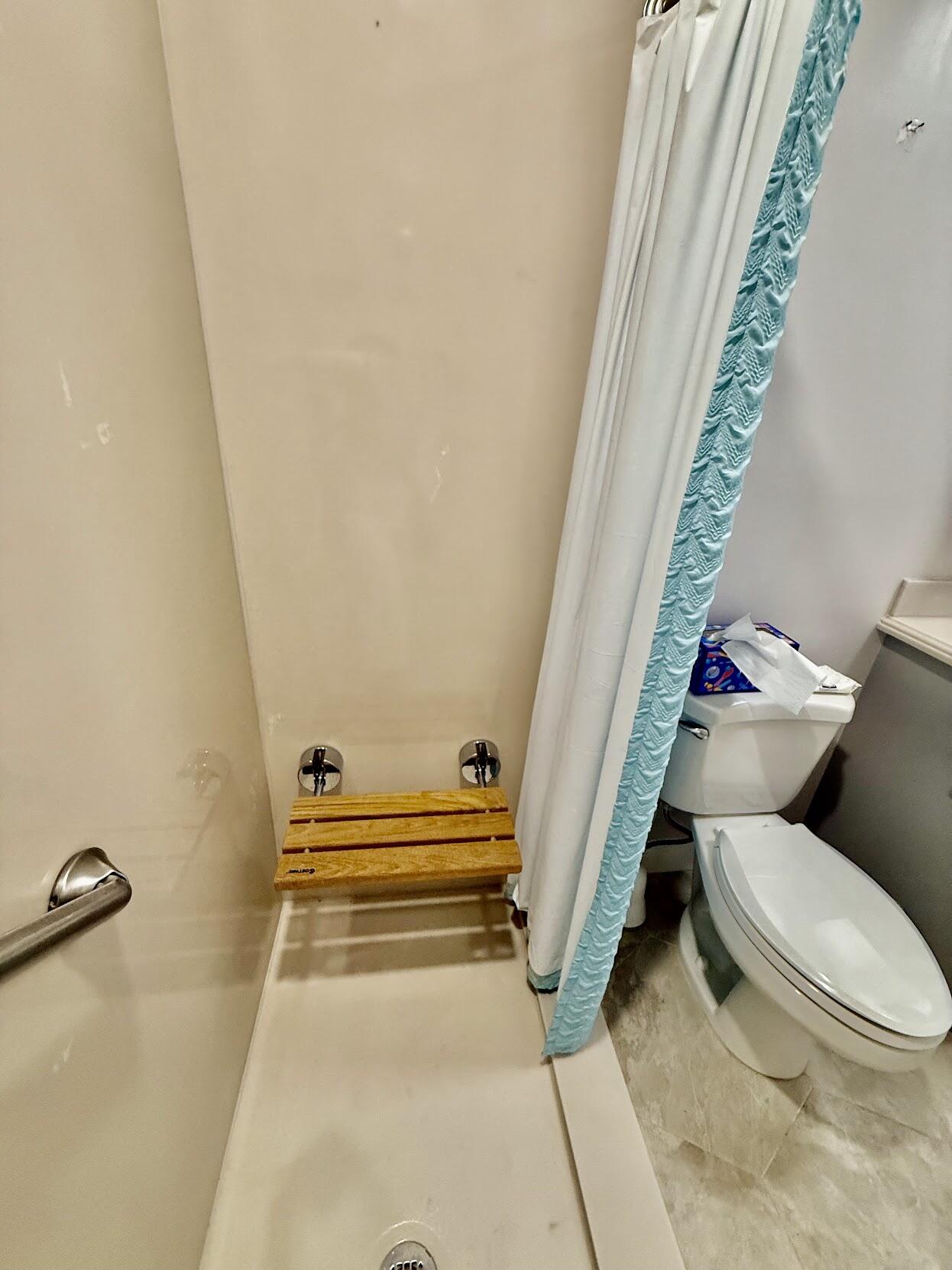 HIGH POINT OF FORT PIERCE CONDOMINIUM SECTION 1 - Residential Lease