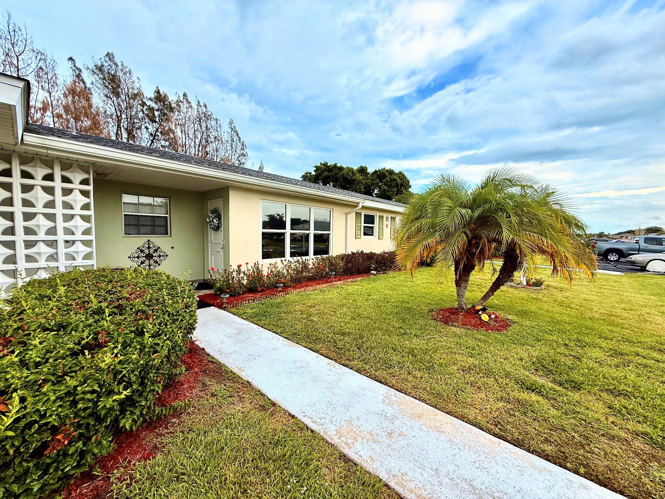 HIGH POINT OF FORT PIERCE CONDOMINIUM SECTION 1 - Residential Lease
