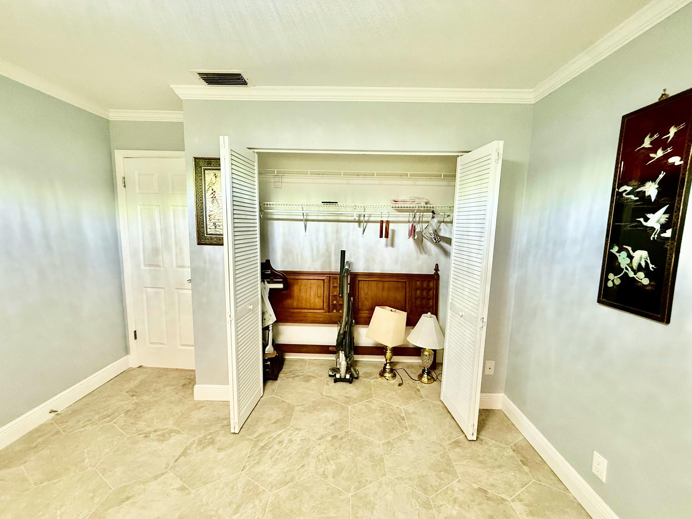 HIGH POINT OF FORT PIERCE CONDOMINIUM SECTION 1 - Residential Lease