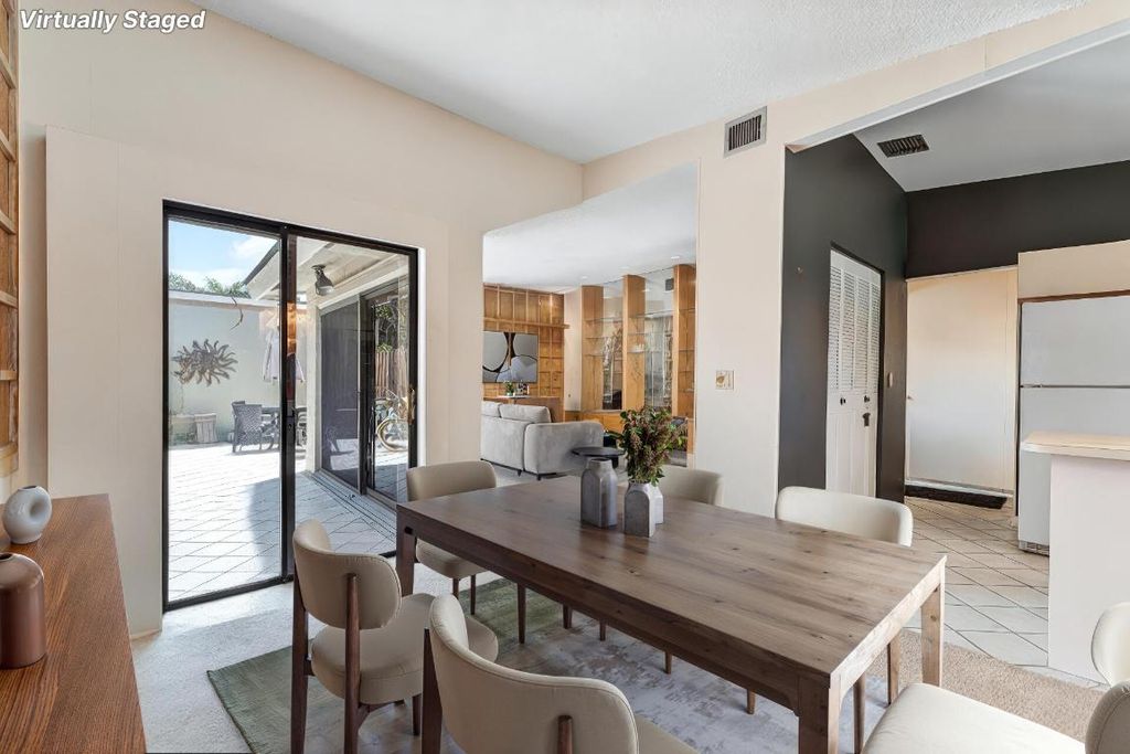 Photo of 11 Meadows Drive, Boynton Beach, FL 33436 (MLS # R11151384)