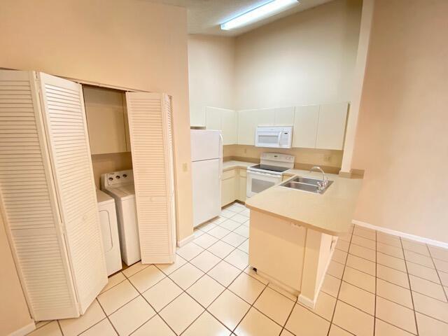 1157 Hyacinth Place