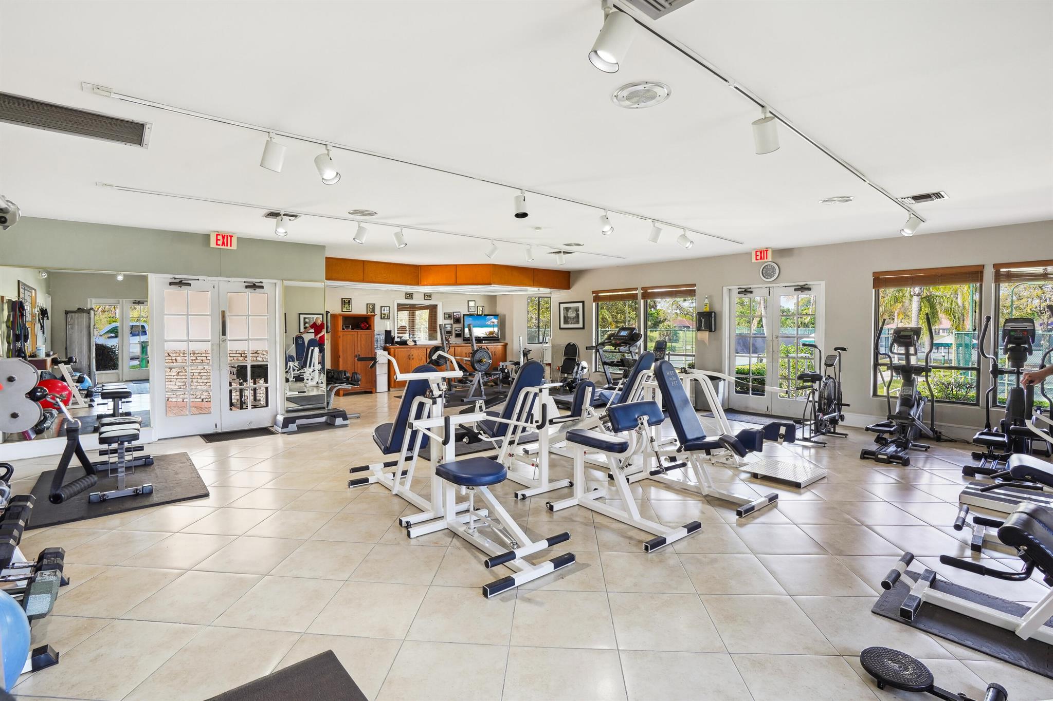 MONTE CARLO COUNTRY CLUB - Residential