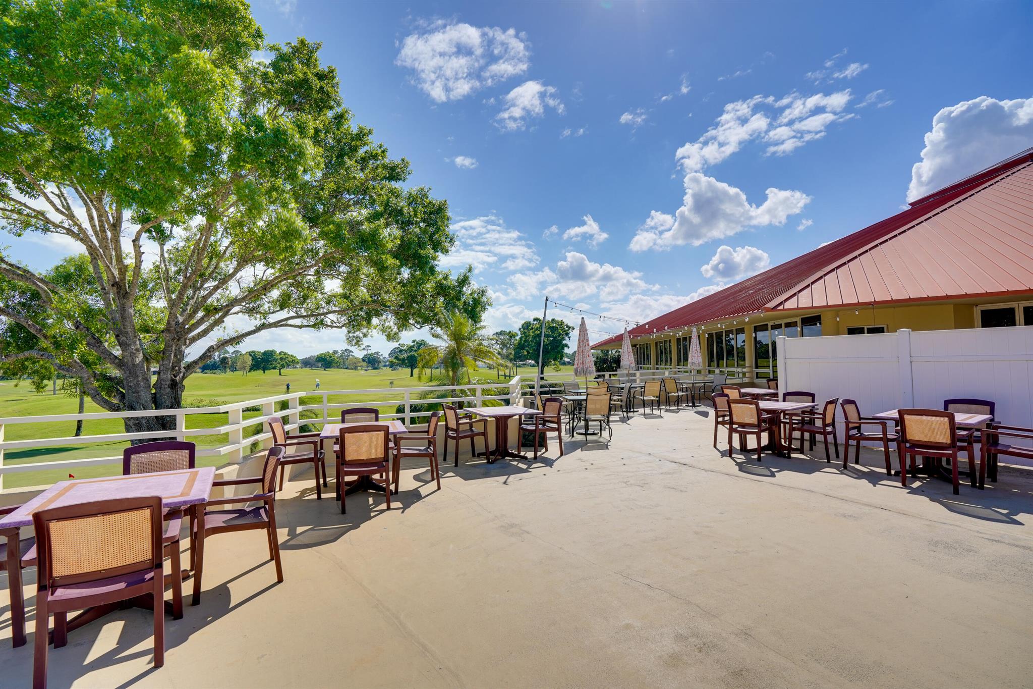 MONTE CARLO COUNTRY CLUB - Residential