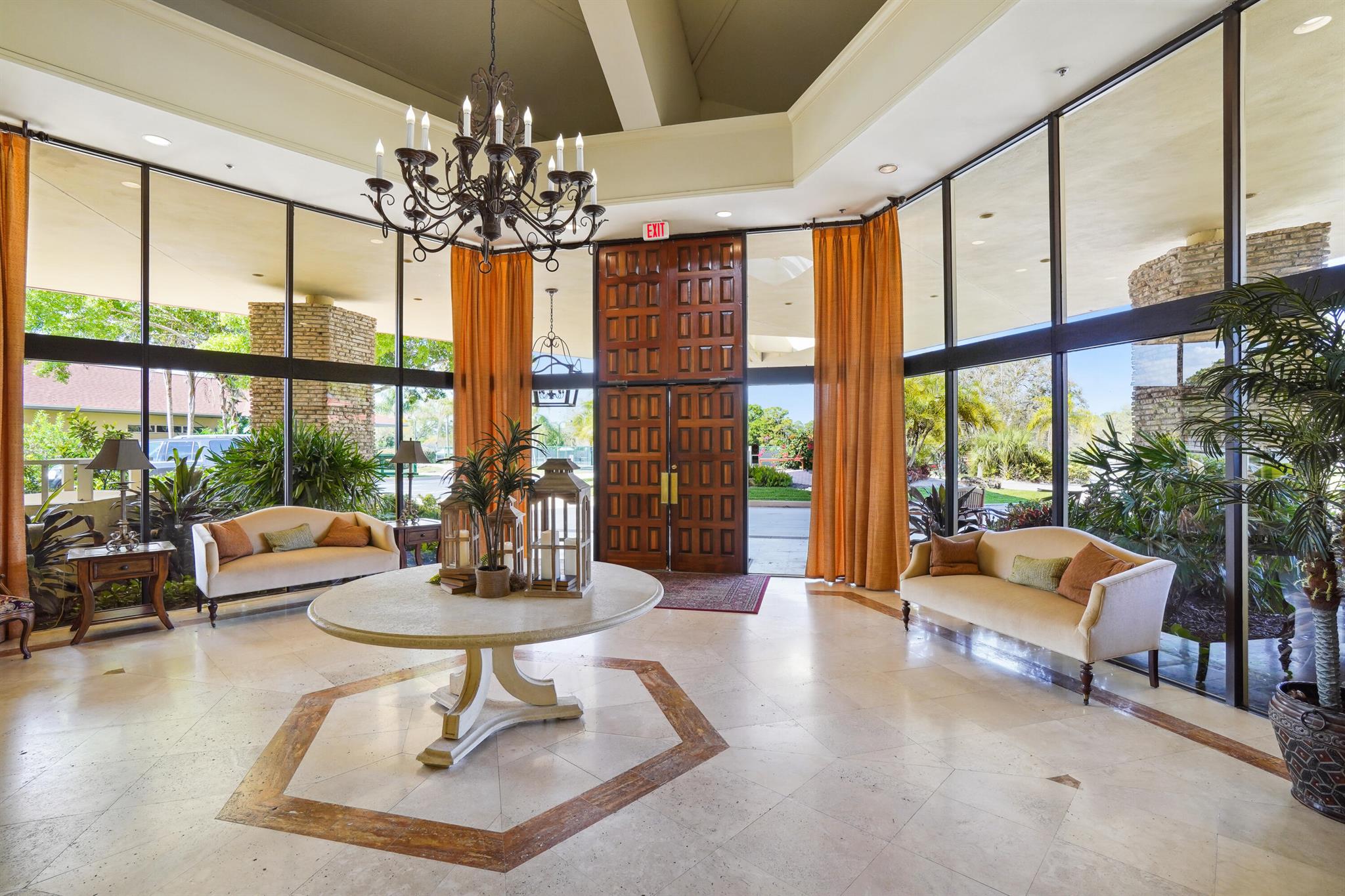 MONTE CARLO COUNTRY CLUB - Residential