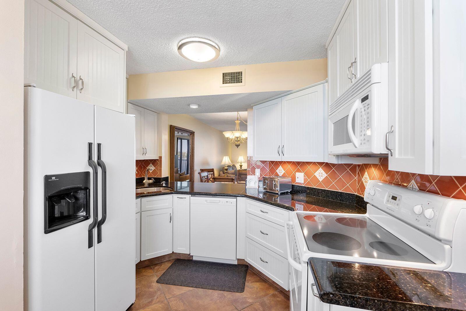 LAKE EMERALD CONDOMINIUM NO SIX - Residential