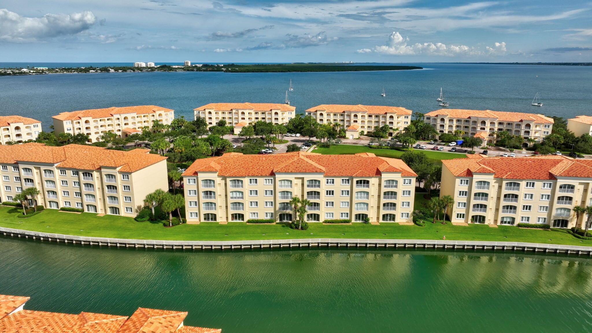 HARBOUR ISLE AT HUTCHINSO - Residential
