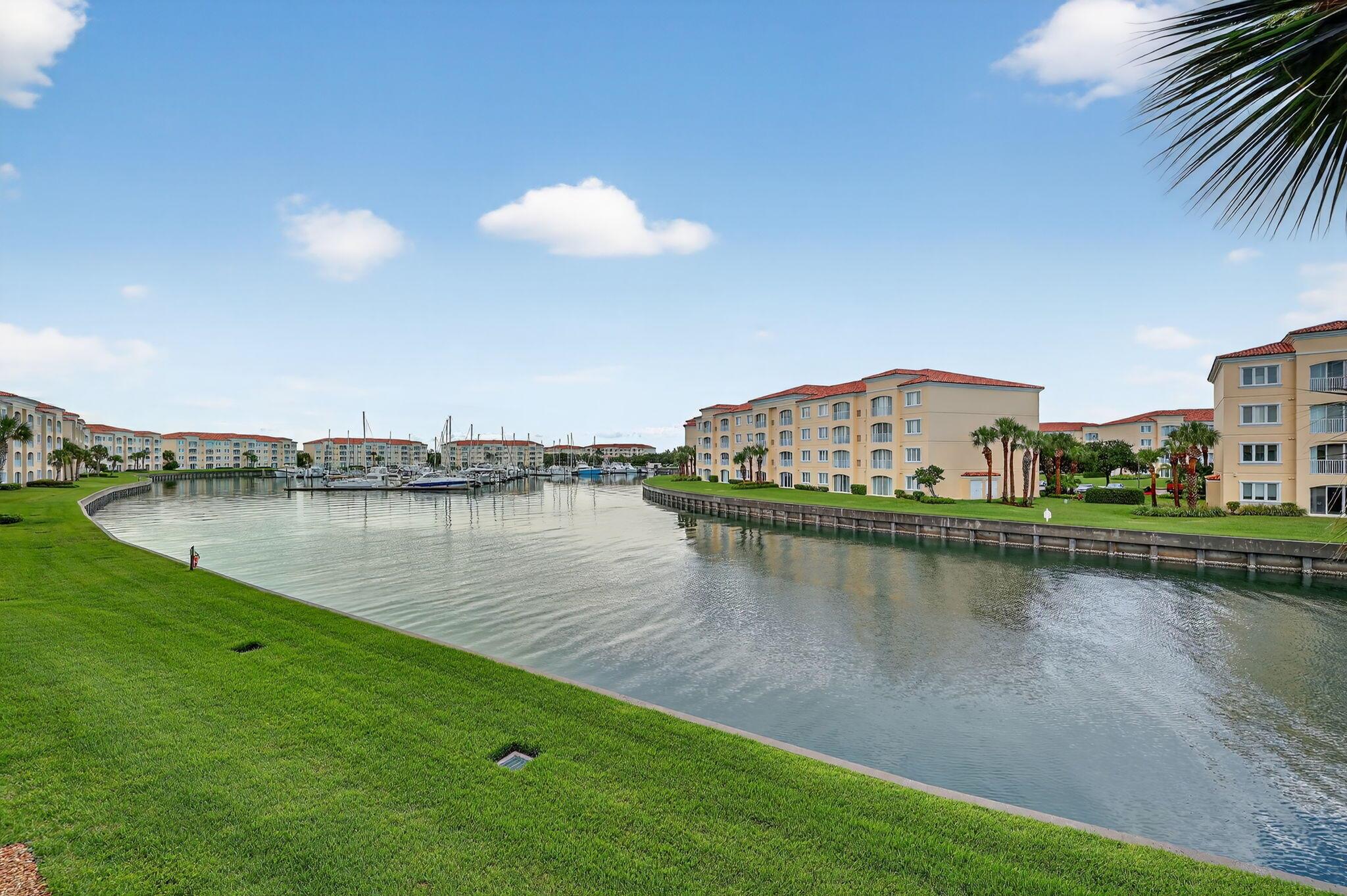 HARBOUR ISLE AT HUTCHINSO - Residential