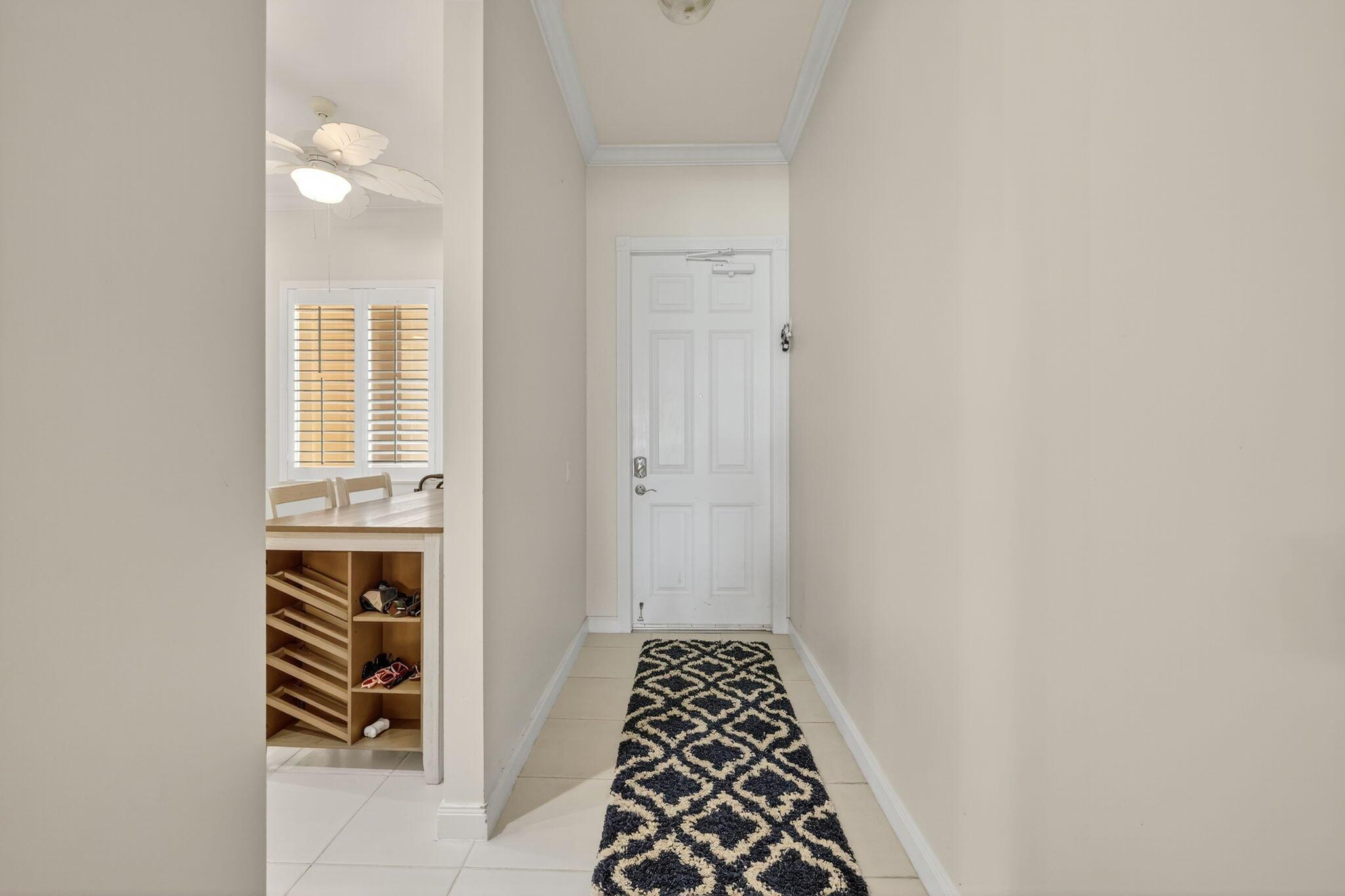 18 Harbour Isle Drive W 203, Hutchinson Island, FL, 34949/$430,000 3 18 Harbour Isle Drive W 203
