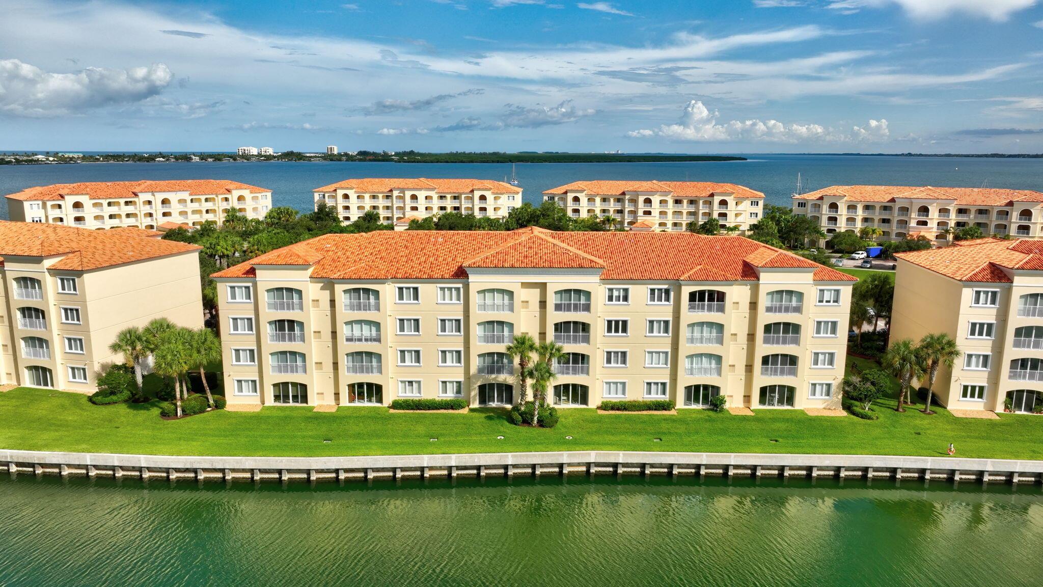 HARBOUR ISLE AT HUTCHINSO - Residential