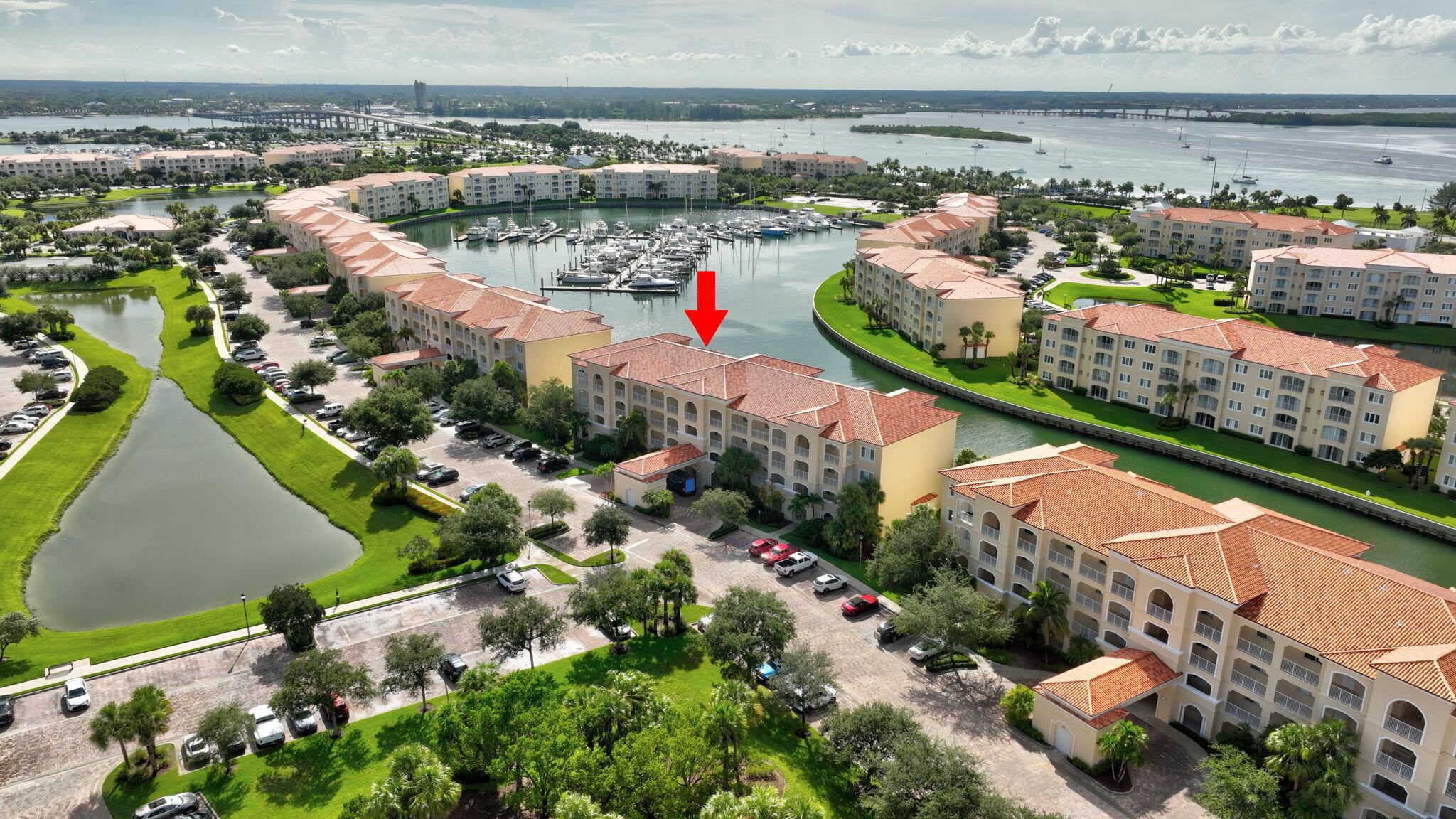 HARBOUR ISLE AT HUTCHINSO - Residential