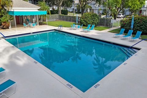 Tiny photo for 10303 N Andover Coach Lane #B1, Lake Worth, FL 33449 (MLS # R11166939)