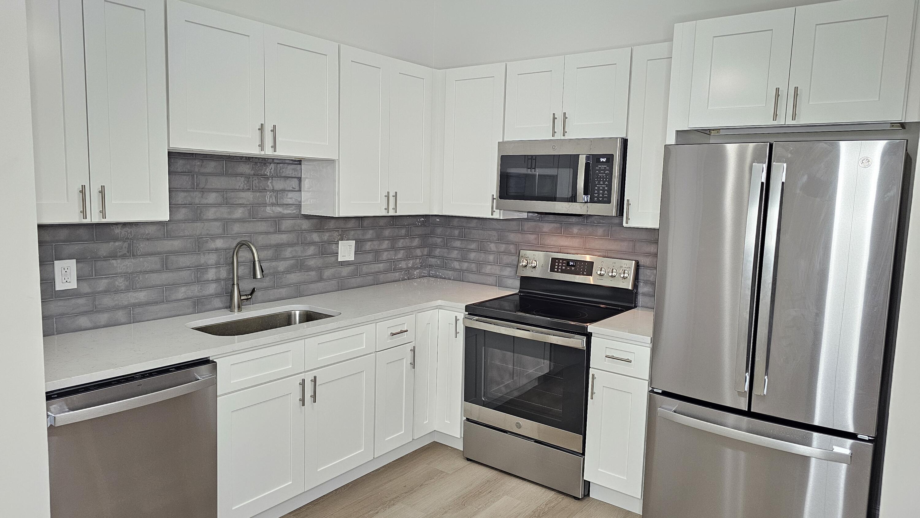 18974 Cloud Lake Circle