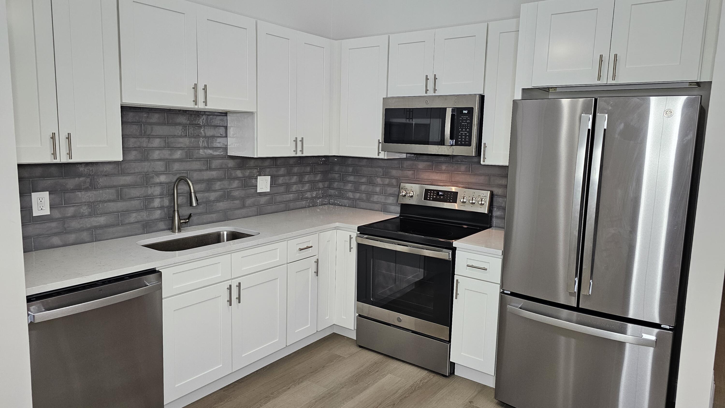 18974 Cloud Lake Circle