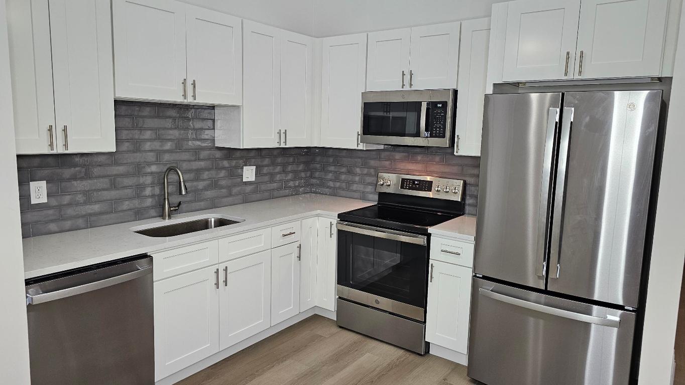 18974 Cloud Lake Circle