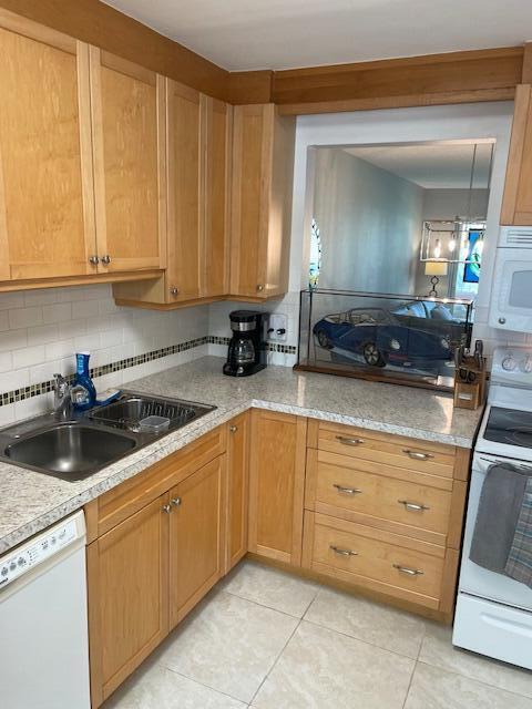 GOLDEN LAKES VILLAGE CONDO 1 THRU 13-A - Residential