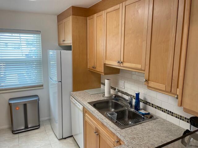 GOLDEN LAKES VILLAGE CONDO 1 THRU 13-A - Residential