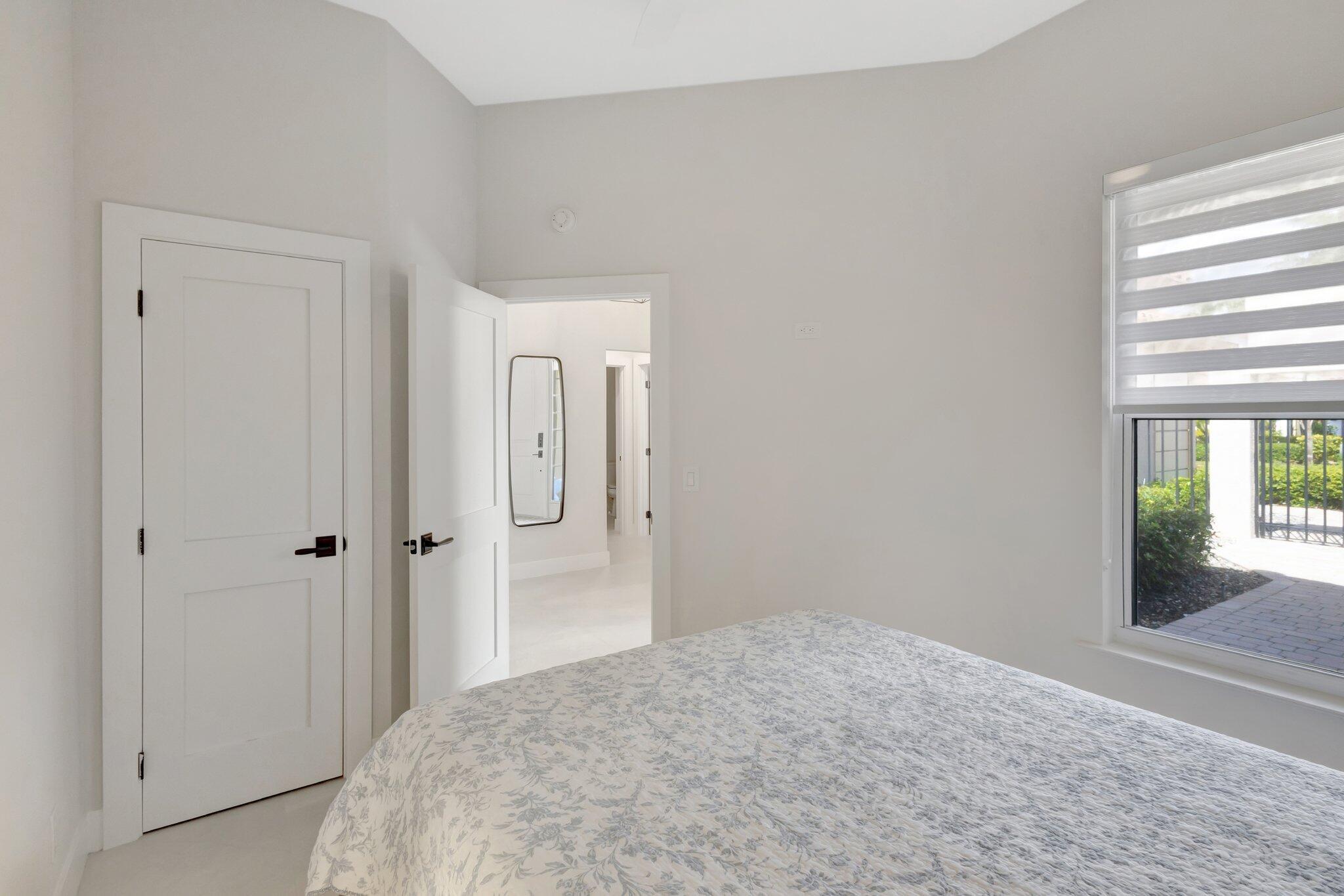 IBIS GOLF AND COUNTRY CLUB 5 - Residential Lease