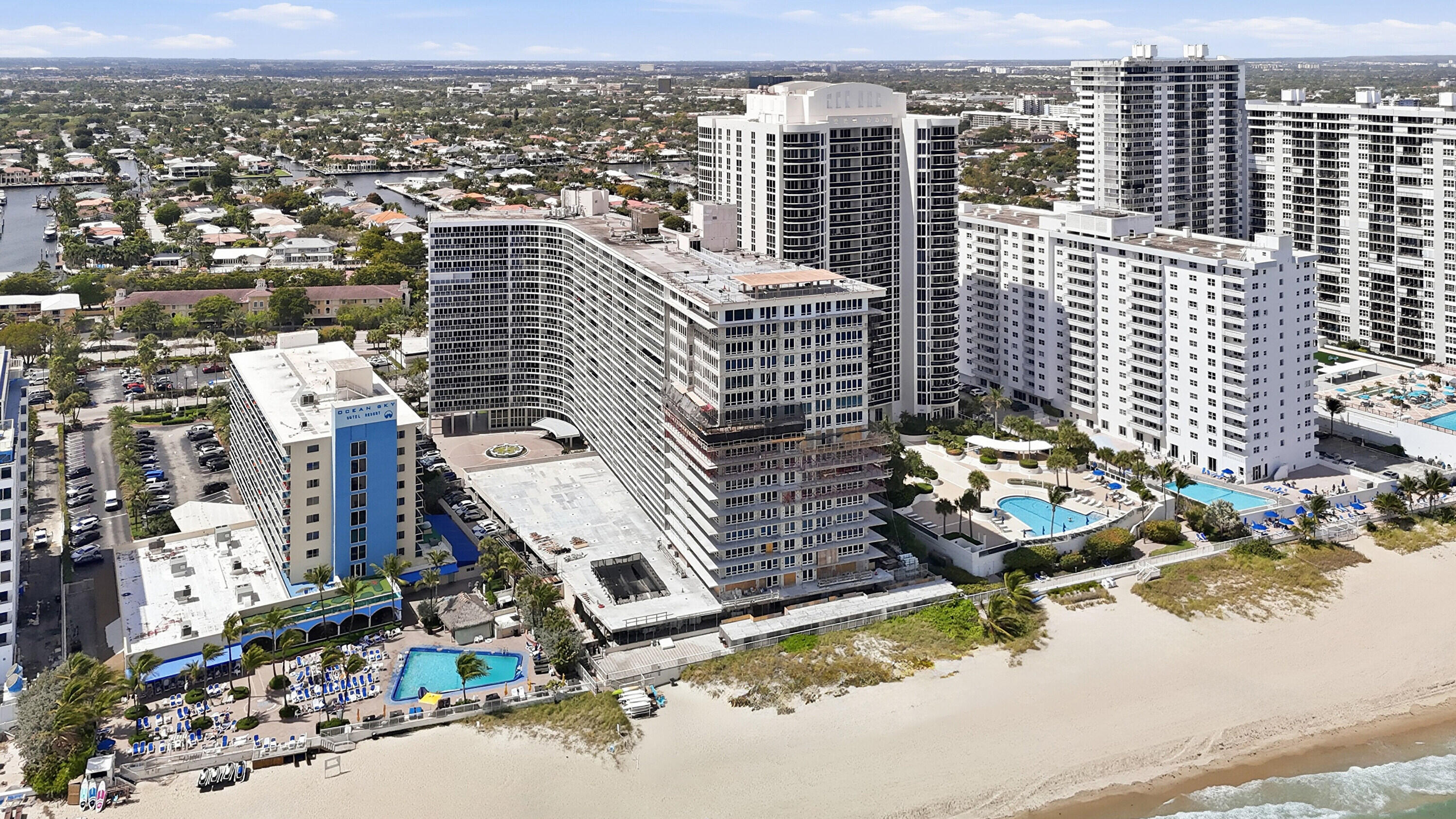 GALLEON CONDO - Residential