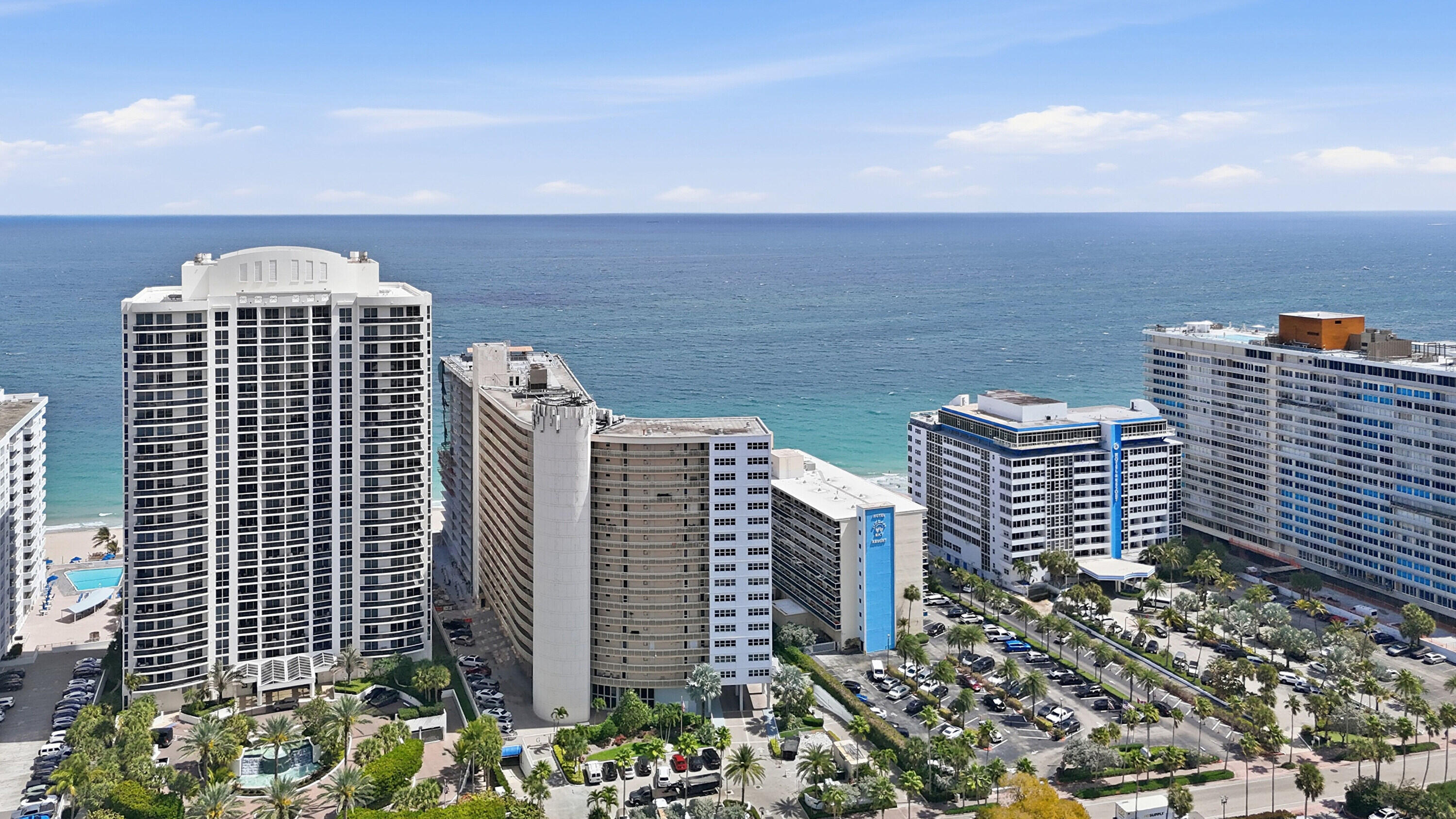GALLEON CONDO - Residential
