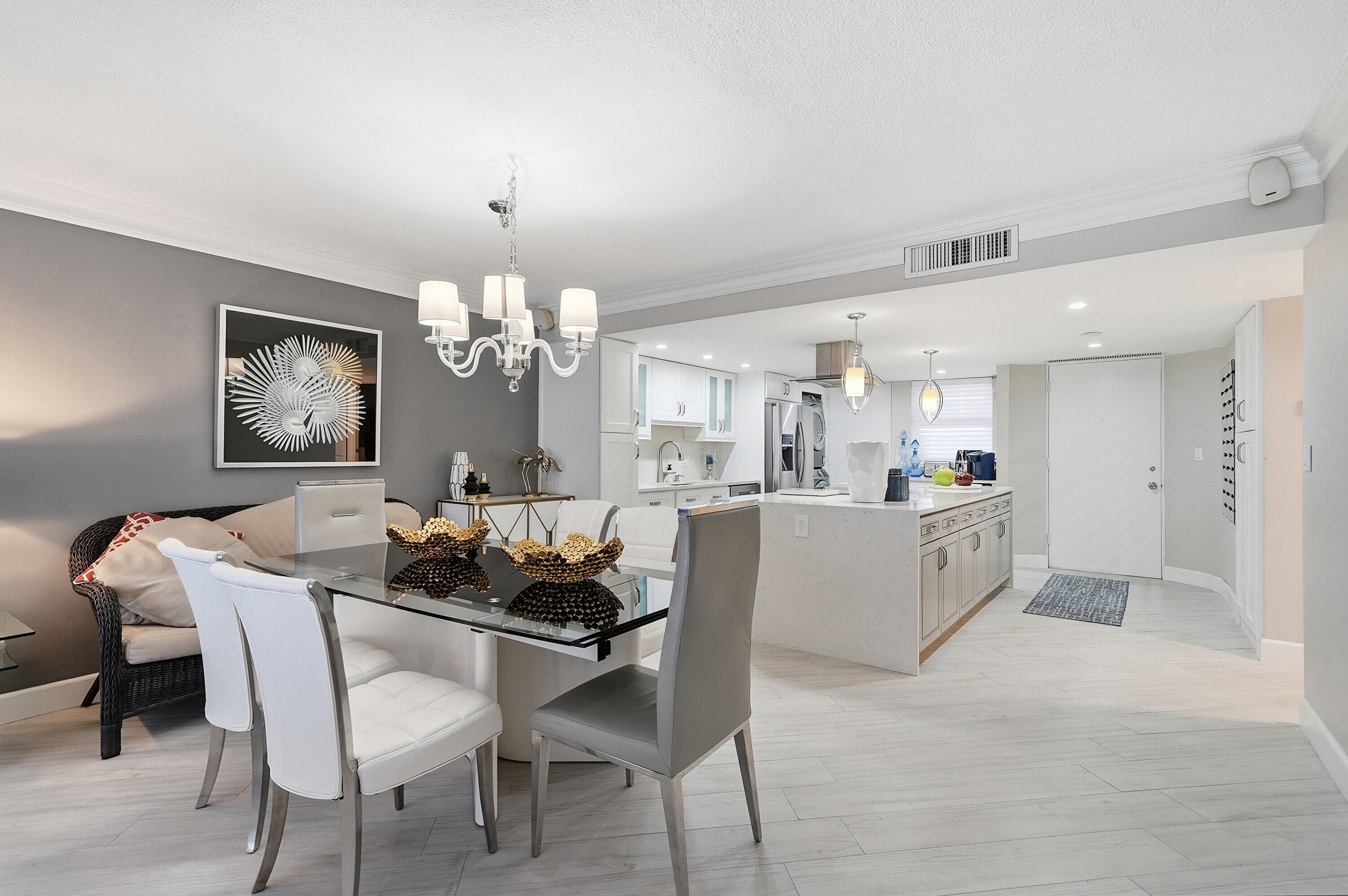 GALLEON CONDO - Residential