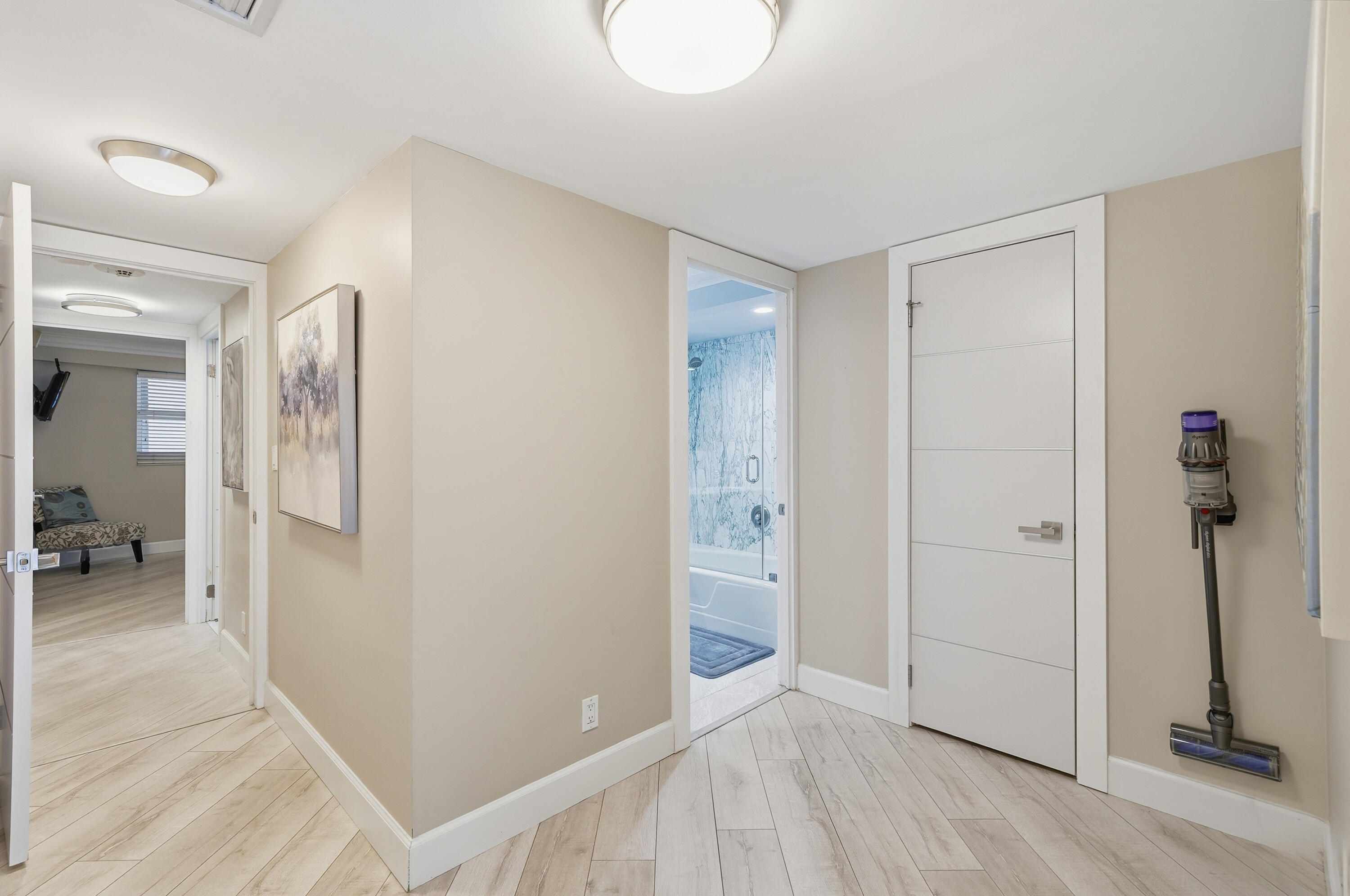 GALLEON CONDO - Residential