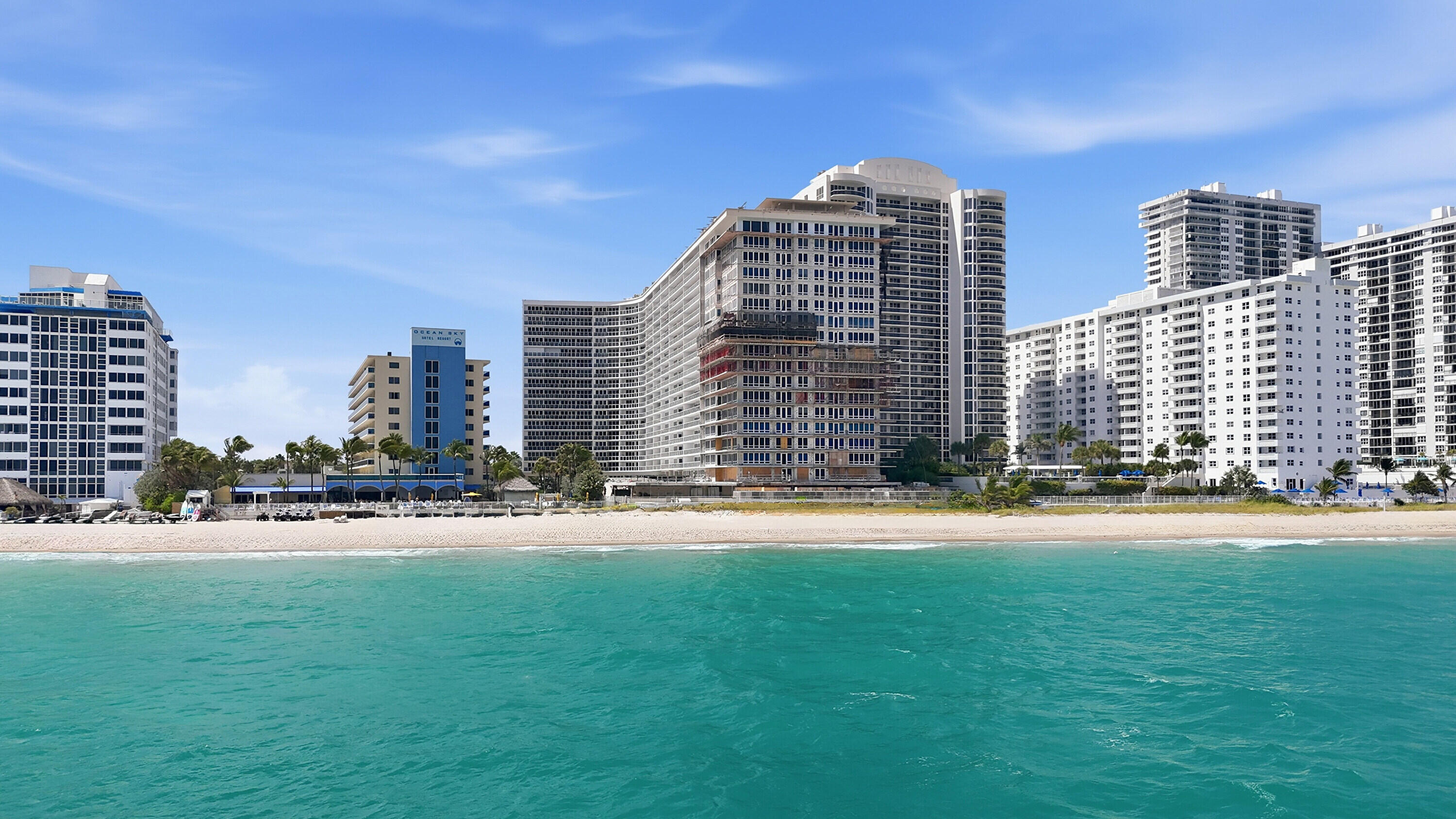 GALLEON CONDO - Residential