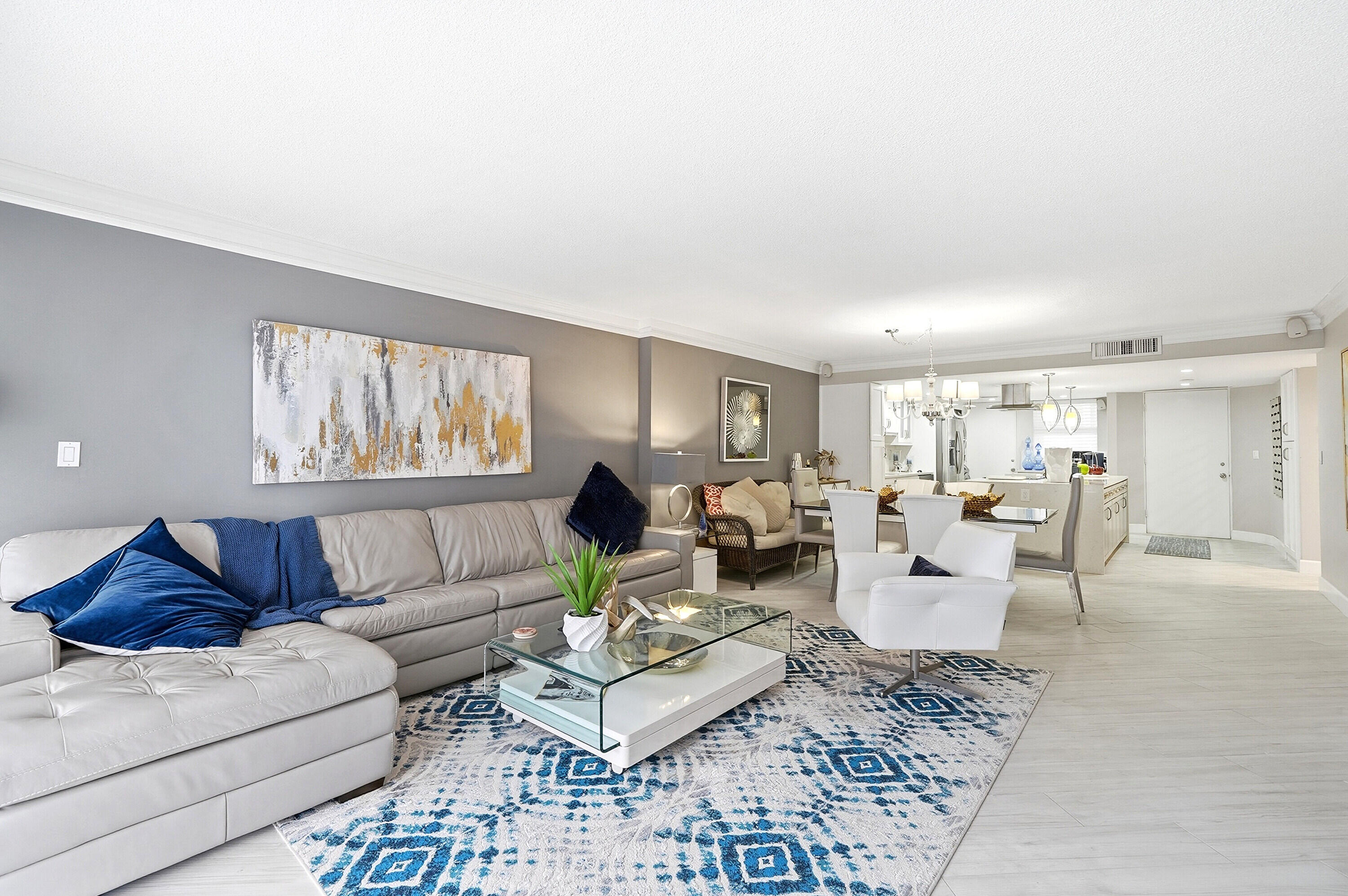 GALLEON CONDO - Residential