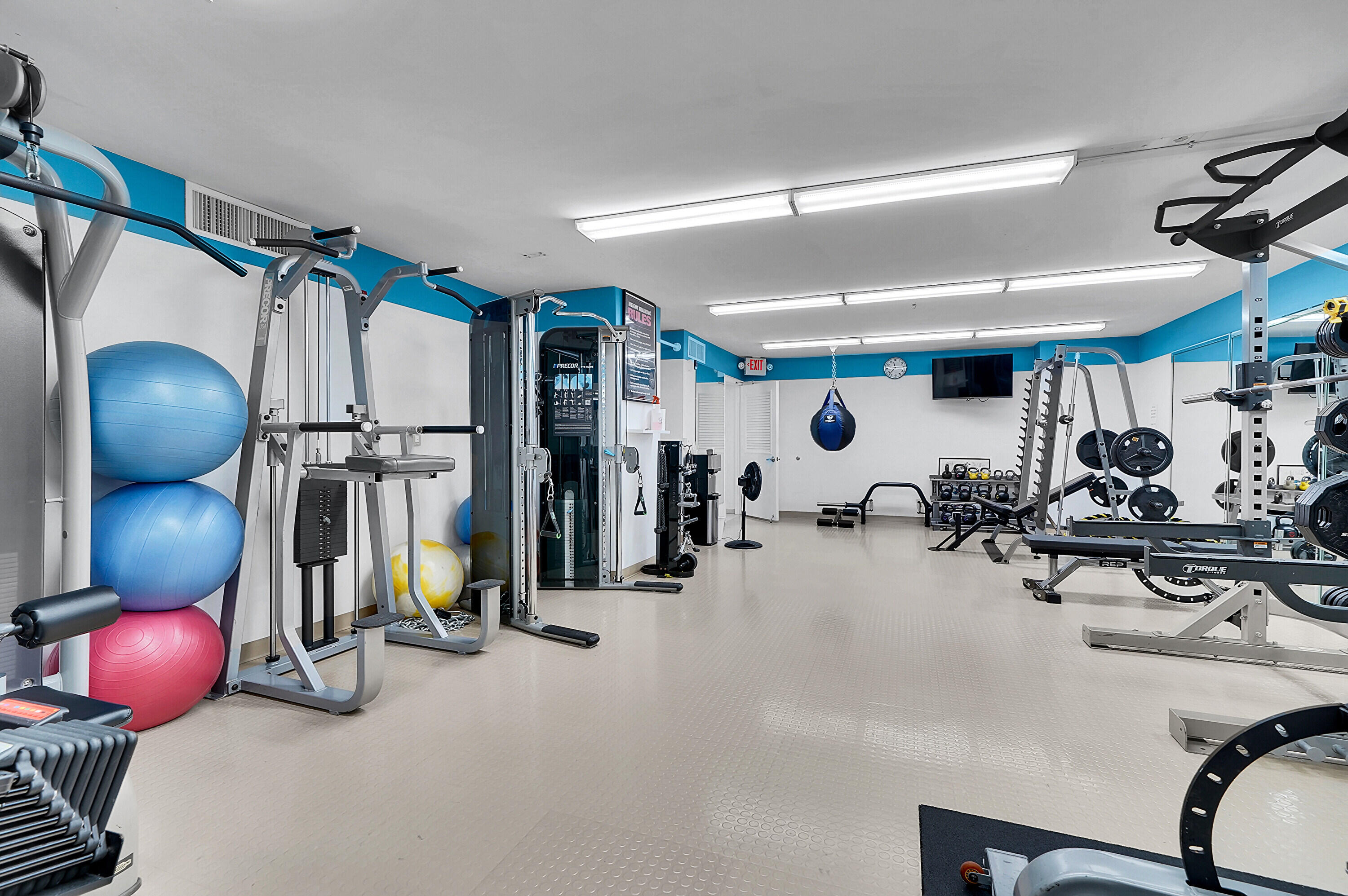 GALLEON CONDO - Residential