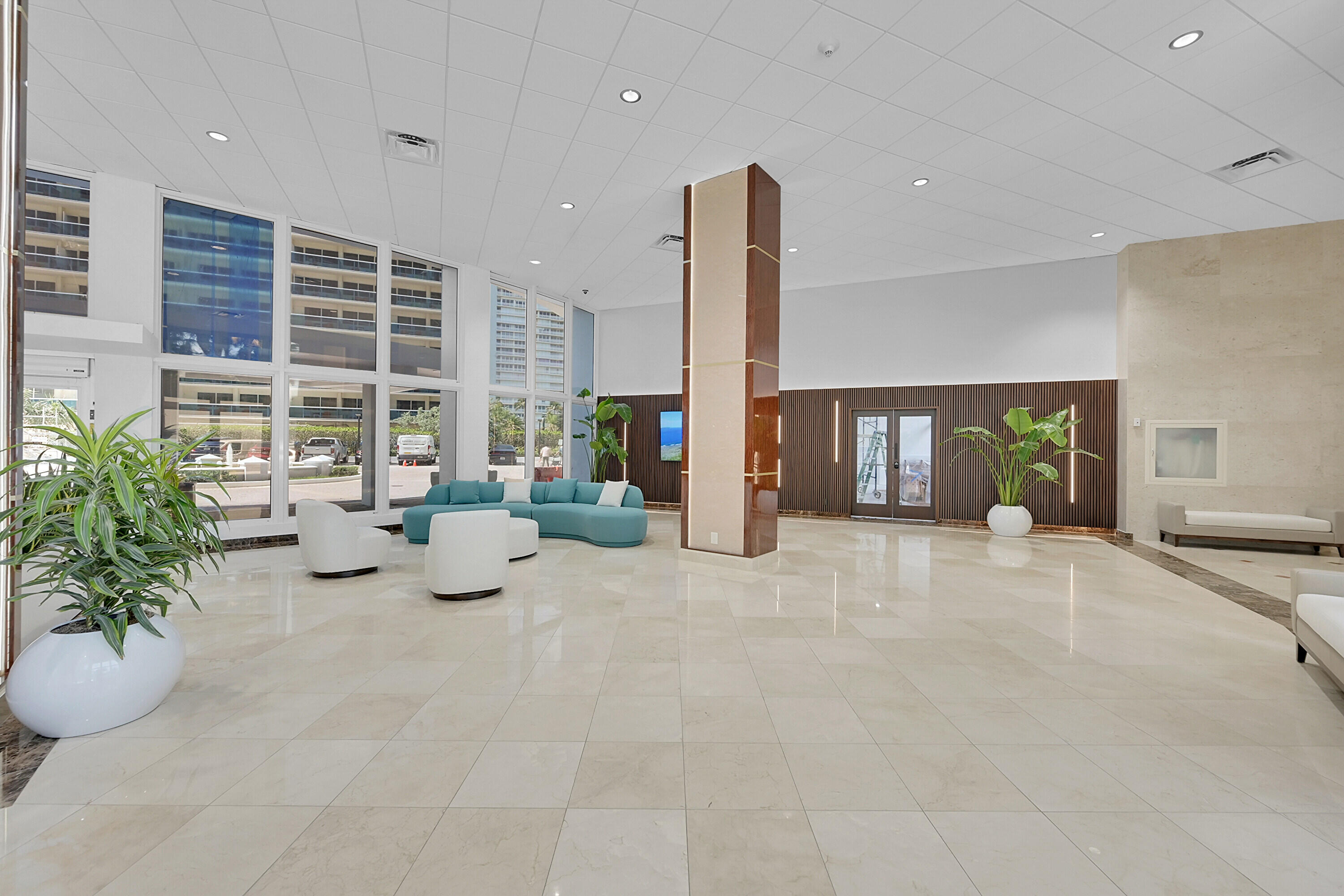 GALLEON CONDO - Residential