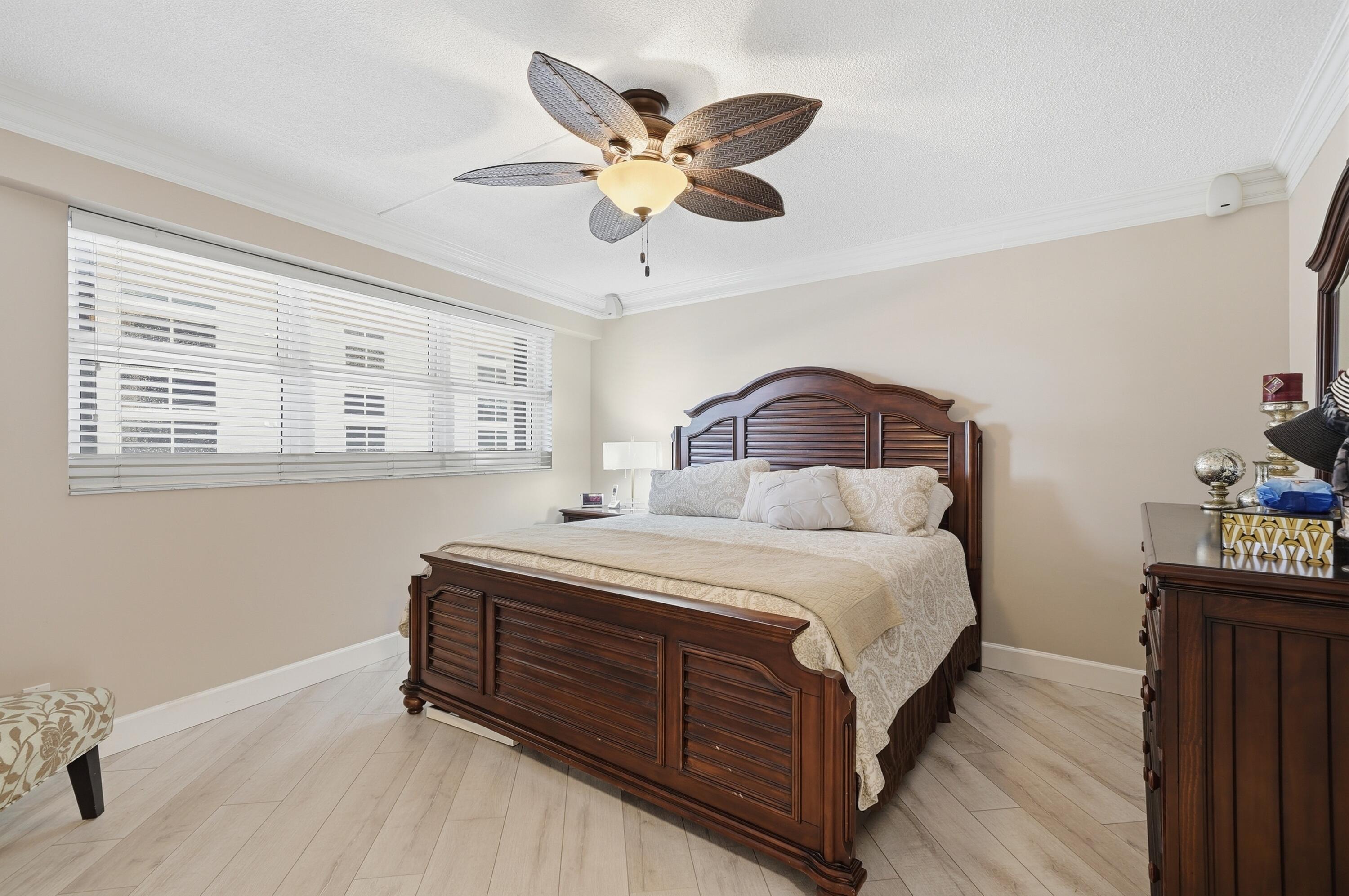 GALLEON CONDO - Residential