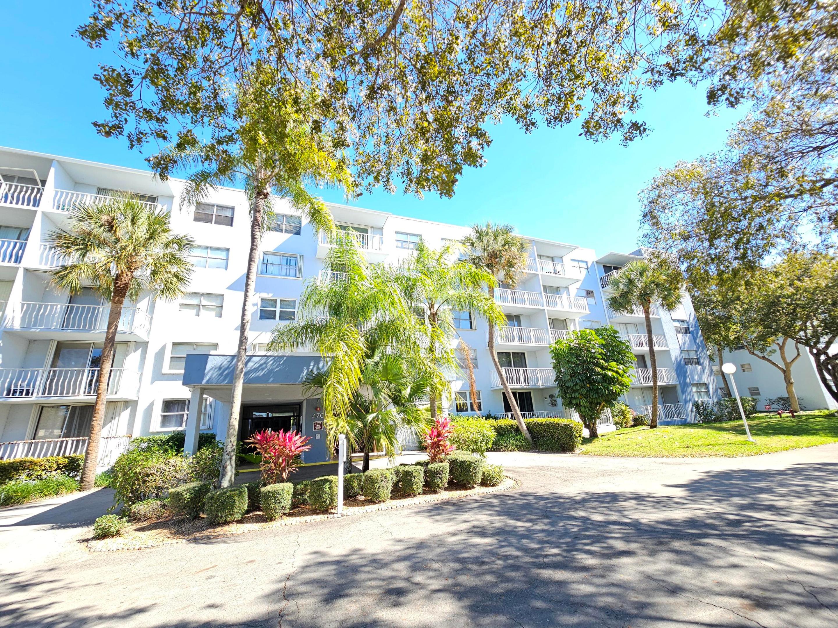 BREAKWATERS OF THE PALM BEACHES CONDO - Residential Lease