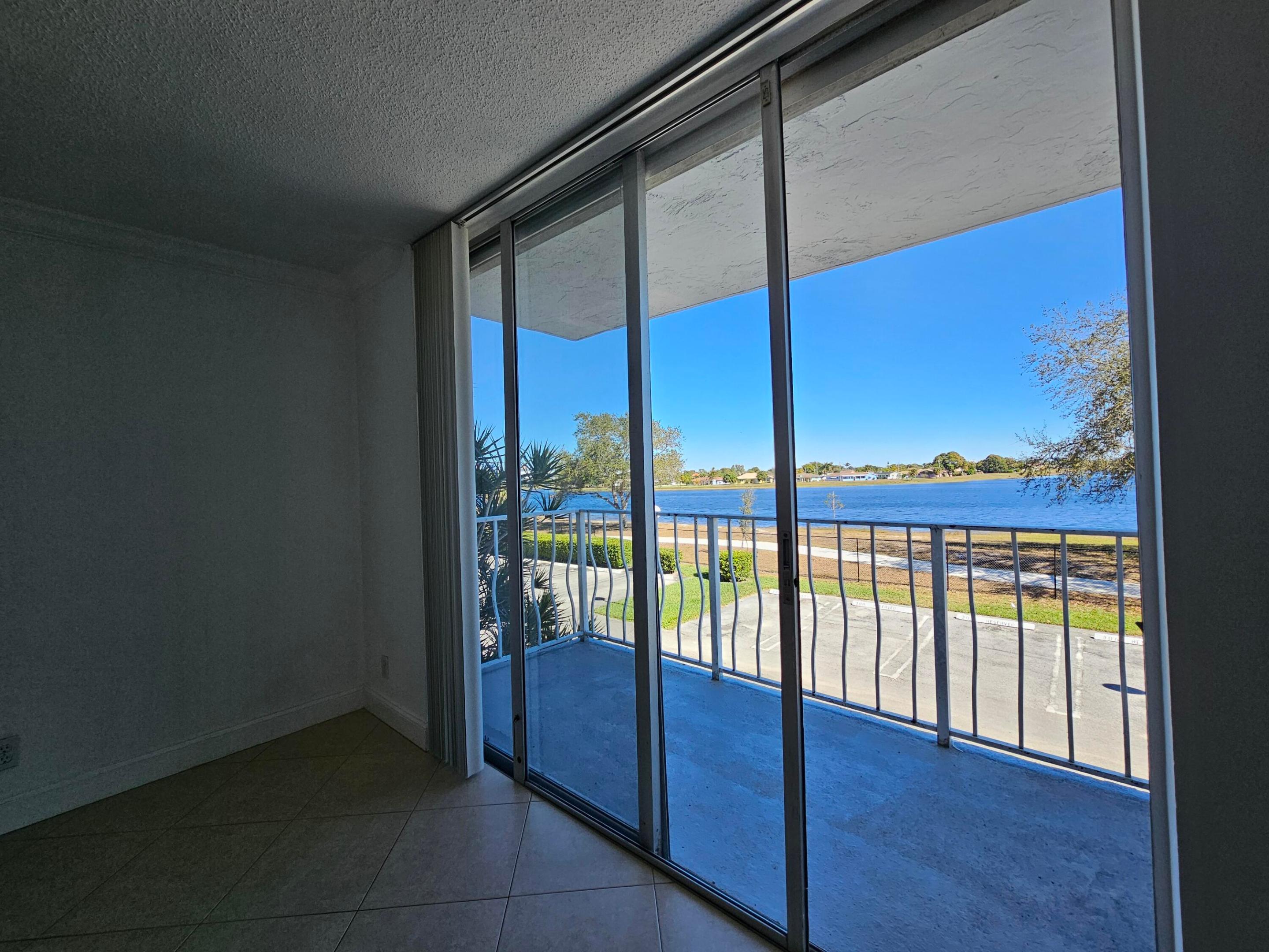 BREAKWATERS OF THE PALM BEACHES CONDO - Residential Lease