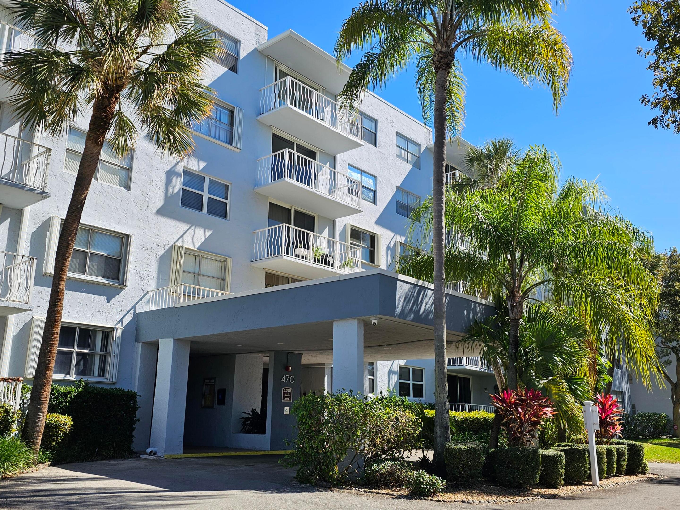 BREAKWATERS OF THE PALM BEACHES CONDO - Residential Lease