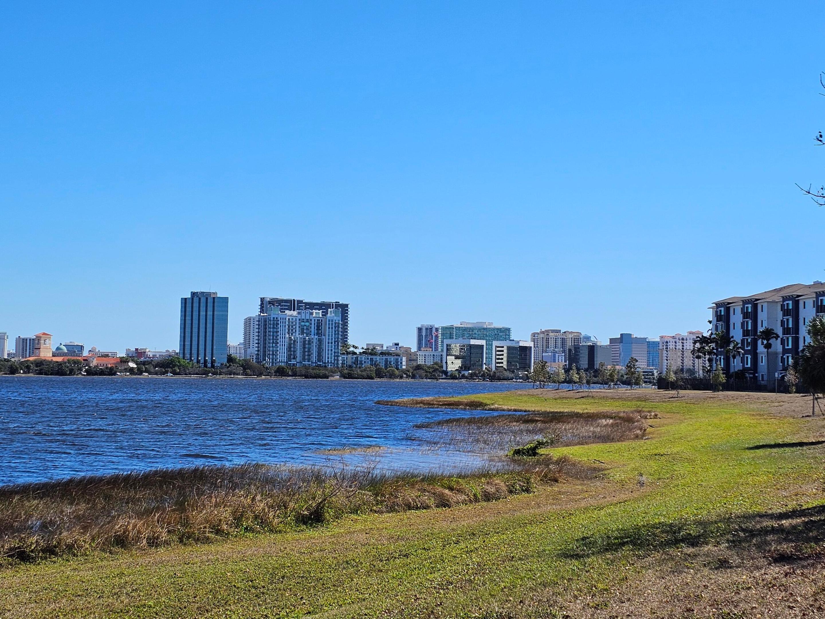 BREAKWATERS OF THE PALM BEACHES CONDO - Residential Lease