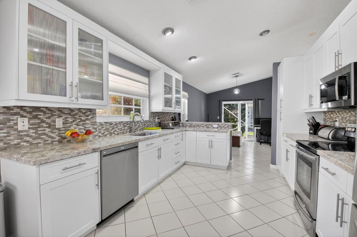 5350 Casa Real Drive