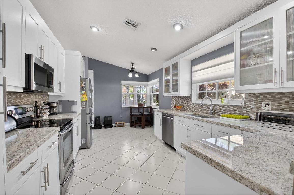 5350 Casa Real Drive