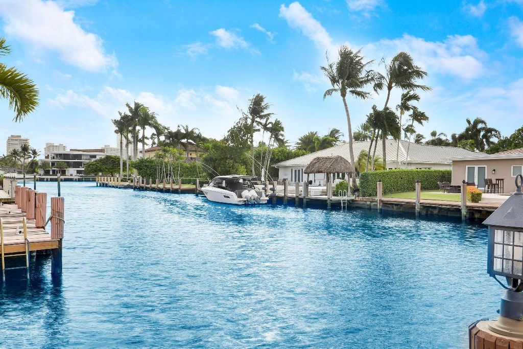 Photo of 3040 NE 40th Street, Fort Lauderdale, FL 33308 (MLS # R11136342)