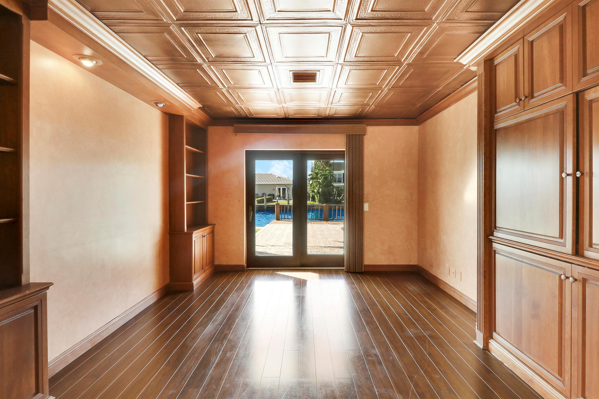 CORAL RIDGE COUNTRY CLUB - Residential