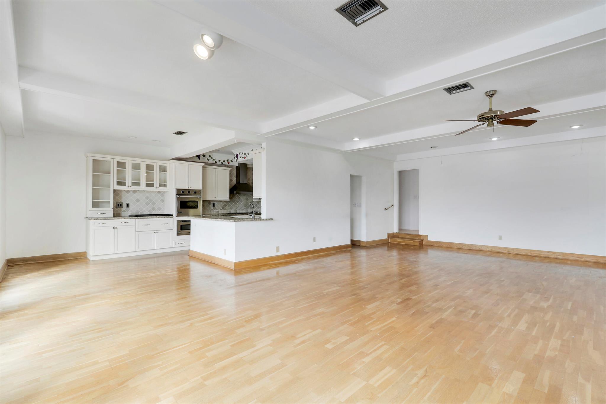 CORAL RIDGE COUNTRY CLUB - Residential