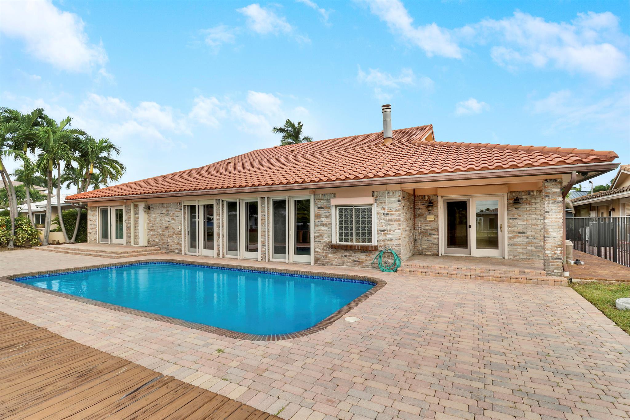 CORAL RIDGE COUNTRY CLUB - Residential