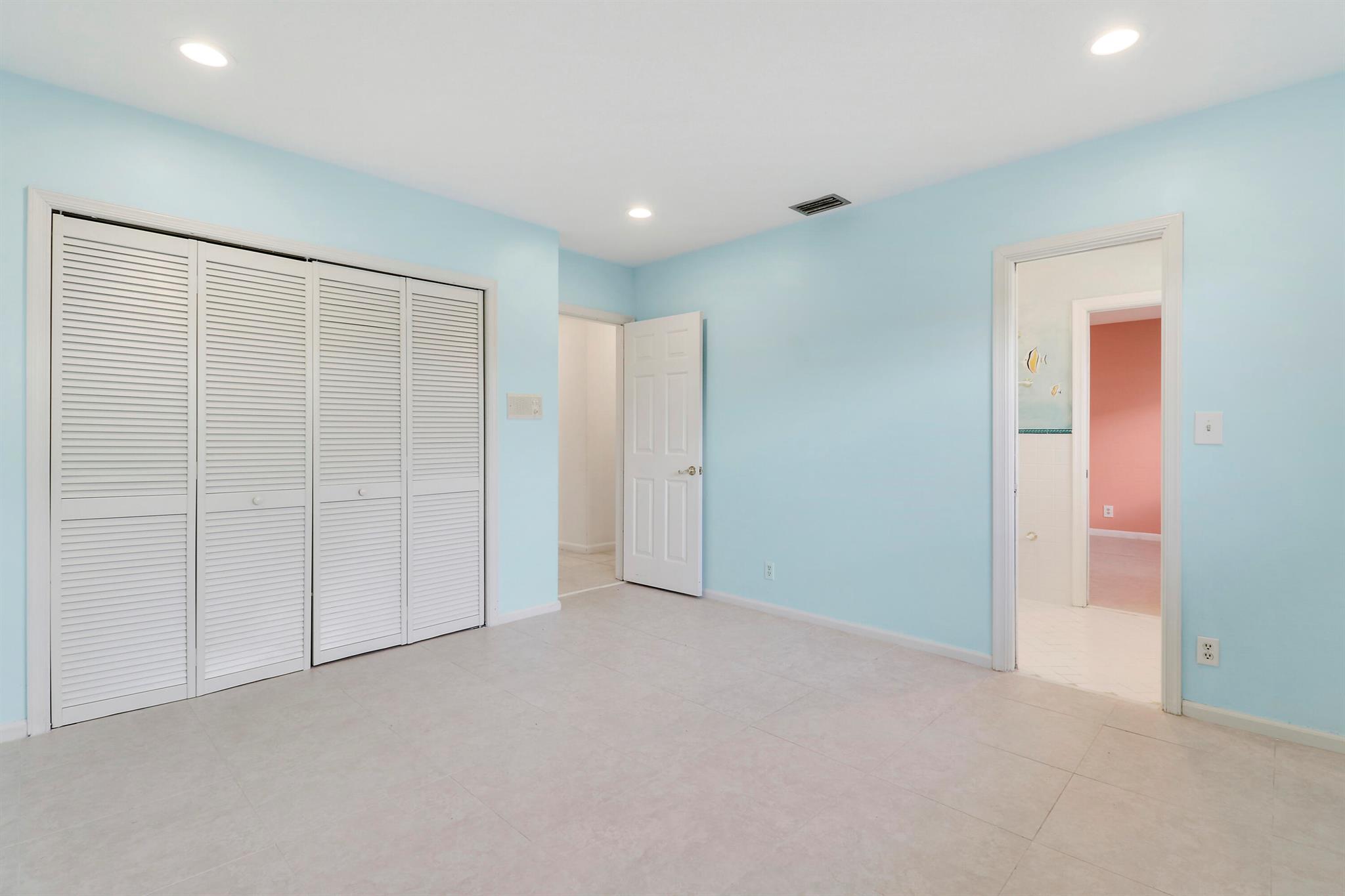 CORAL RIDGE COUNTRY CLUB - Residential