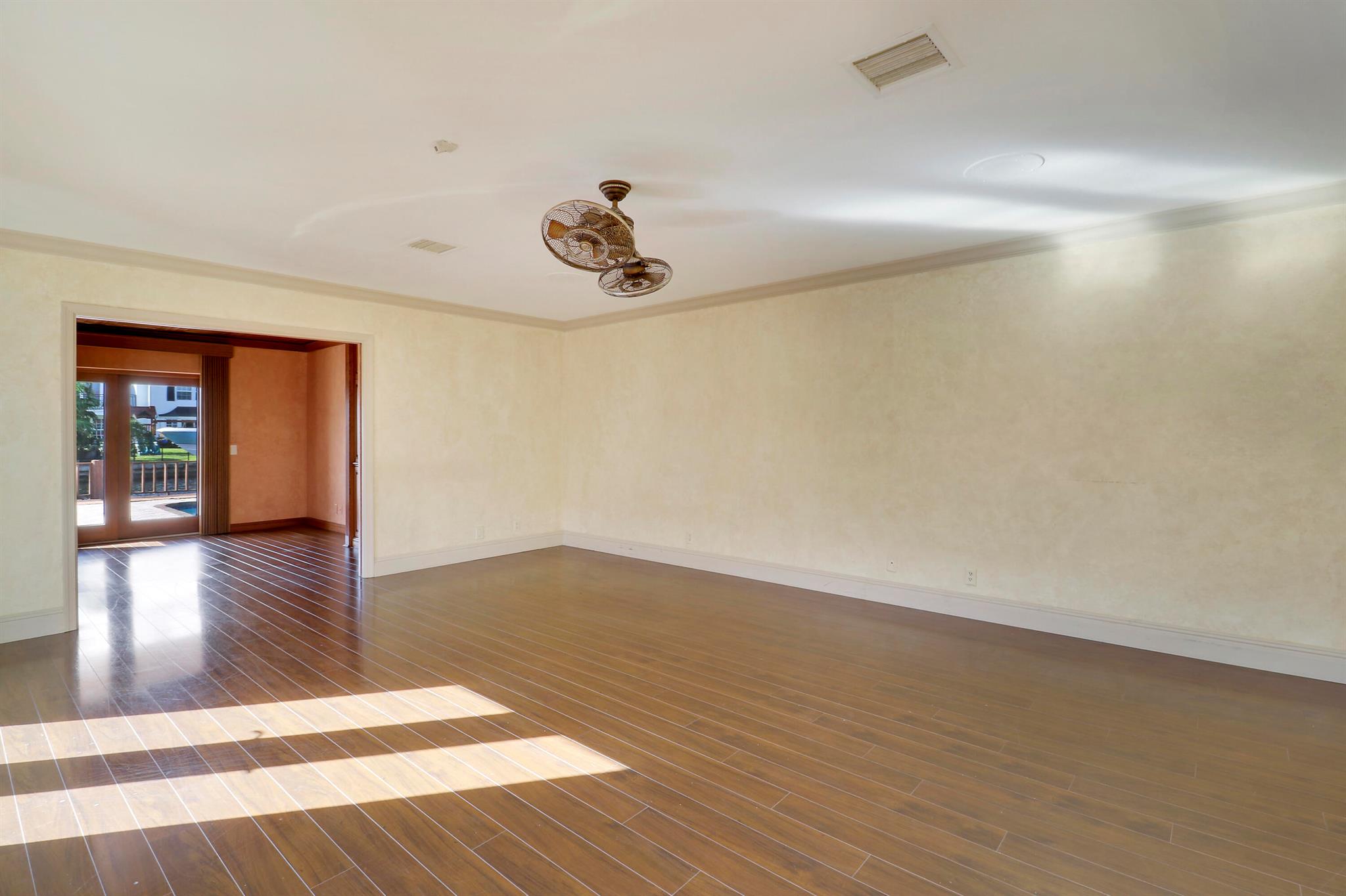 CORAL RIDGE COUNTRY CLUB - Residential