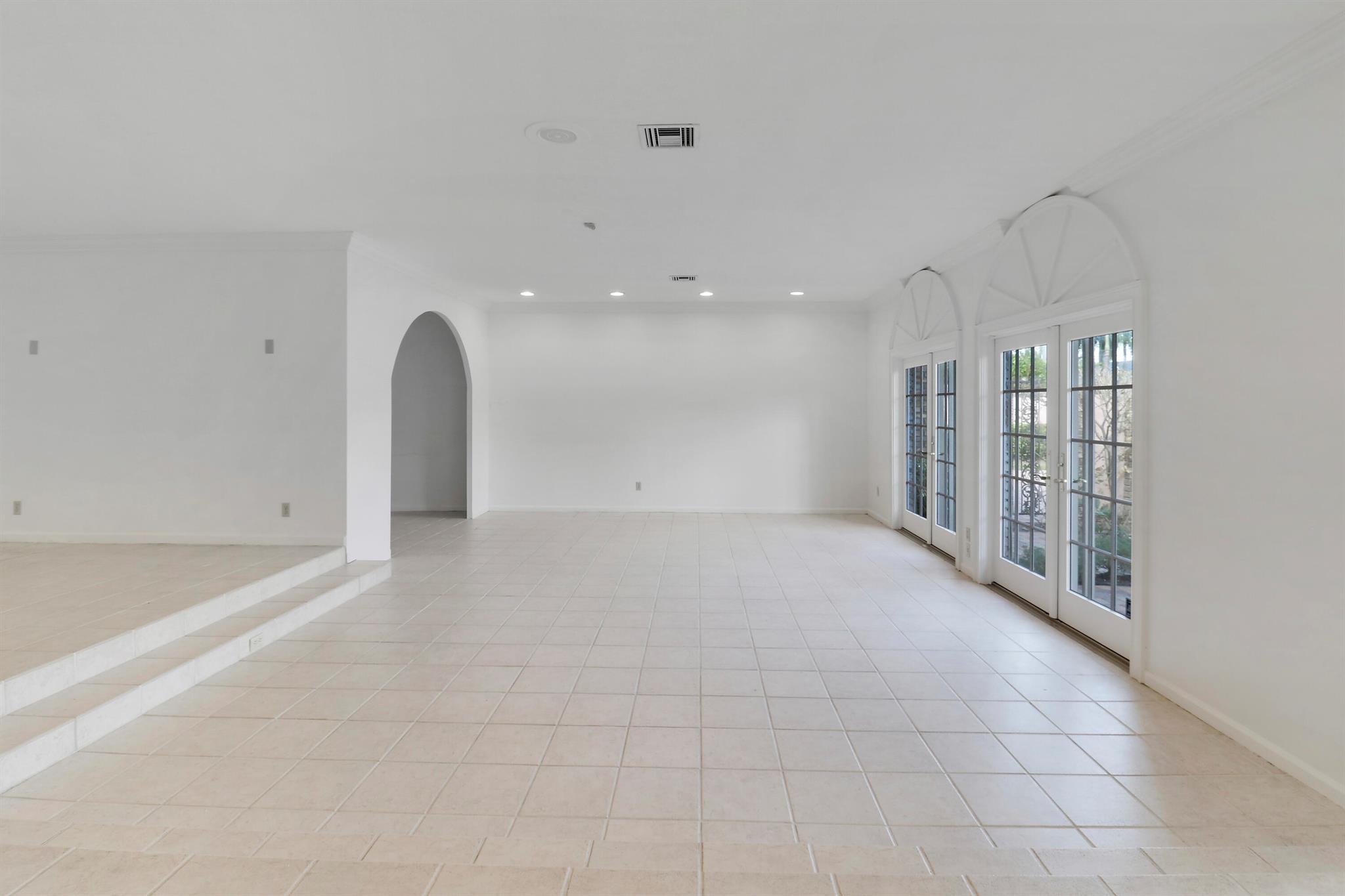 CORAL RIDGE COUNTRY CLUB - Residential